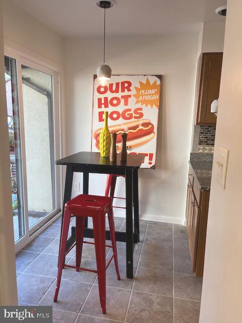 SANIBEL CLUSTER - Residential Lease