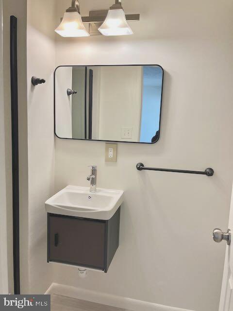 SANIBEL CLUSTER - Residential Lease