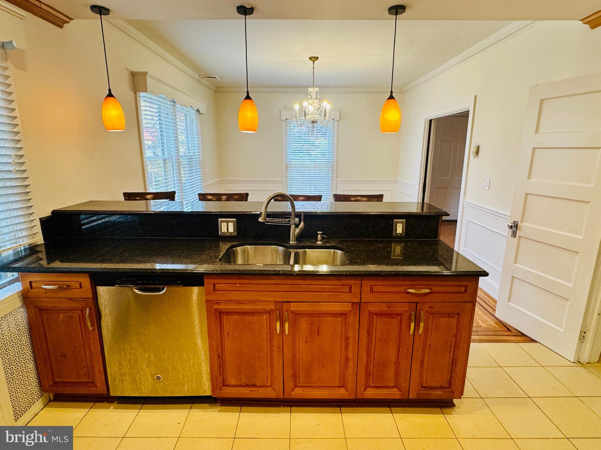 HADLEY SQUARE - Residential Lease