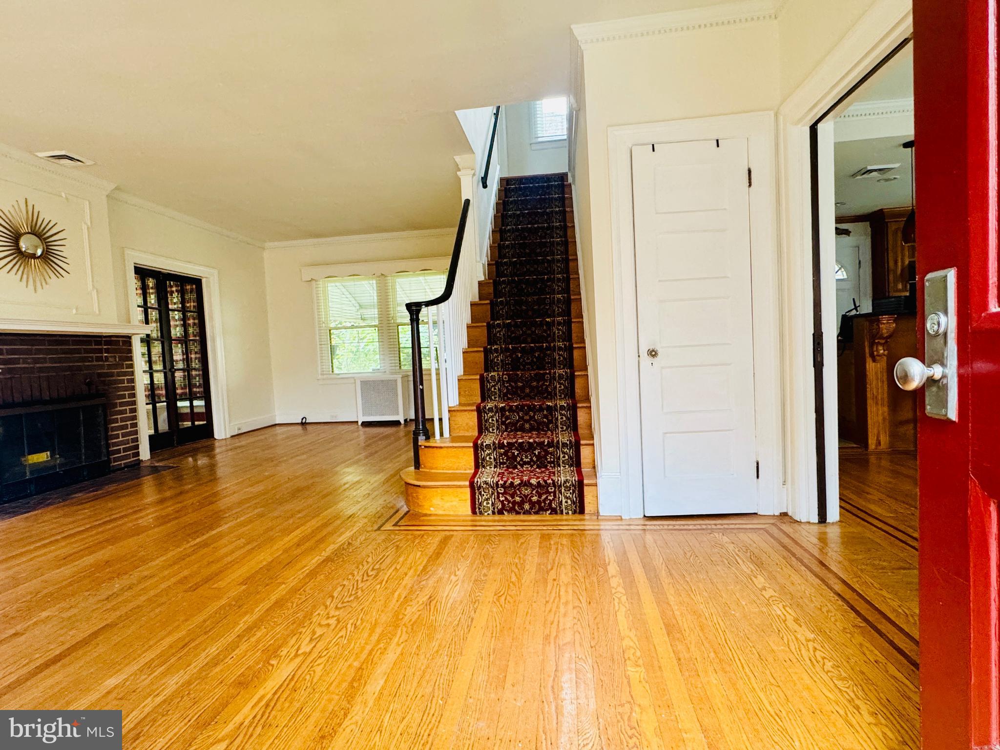 HADLEY SQUARE - Residential Lease