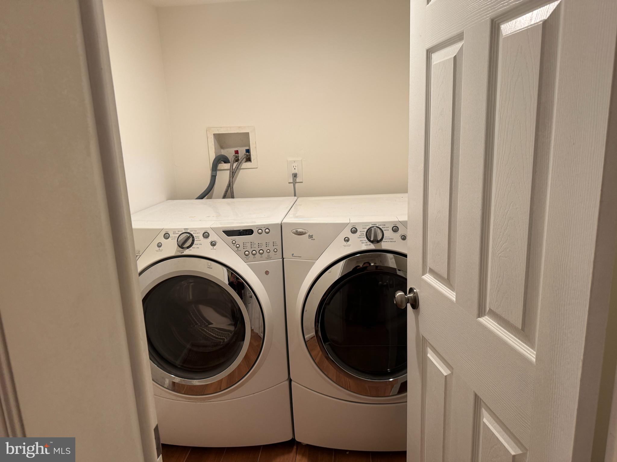 HADLEY SQUARE - Residential Lease