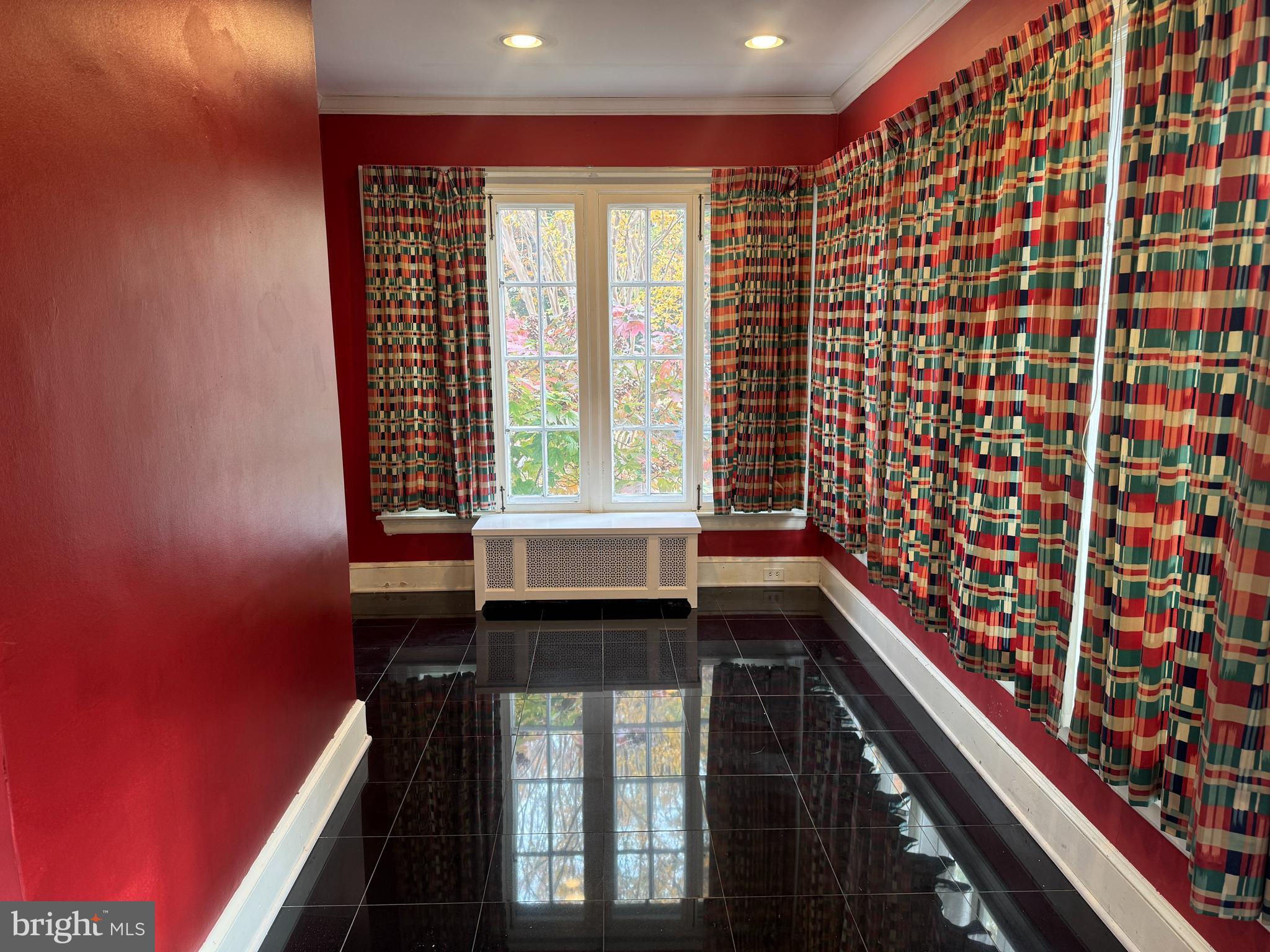 HADLEY SQUARE - Residential Lease