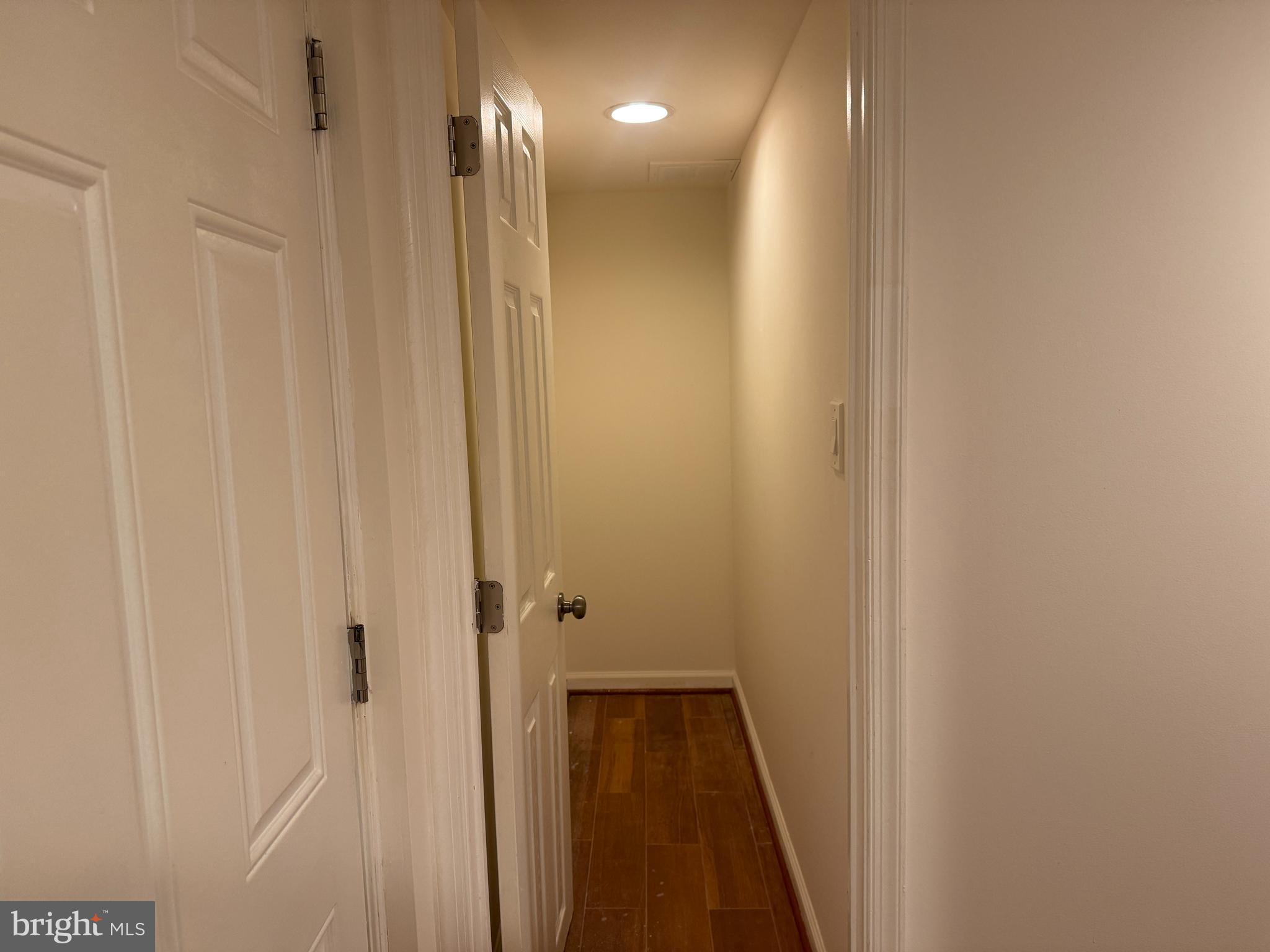 HADLEY SQUARE - Residential Lease