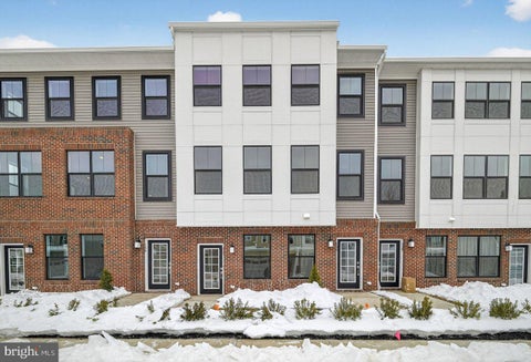 Townhouse For Rent - 135 John Vanzandt Drive<br/> Mercer County, TITUSVILLE, NJ 08560