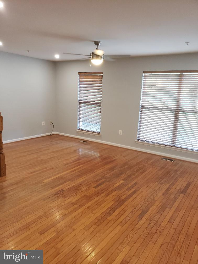 KINGSVIEW - Residential Lease