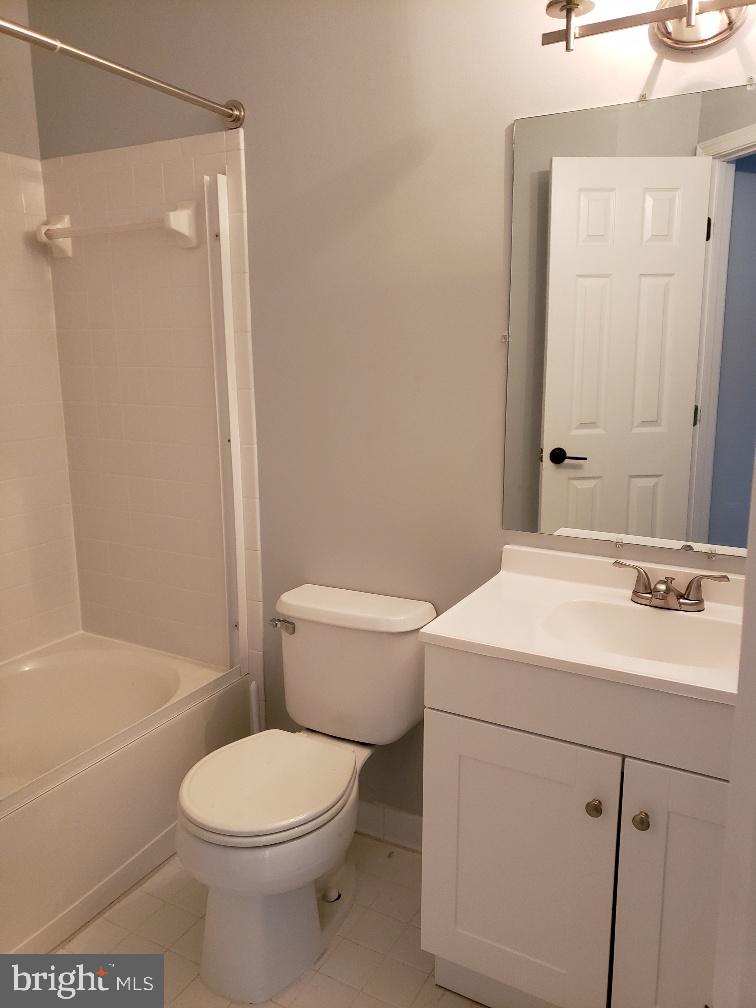 KINGSVIEW - Residential Lease