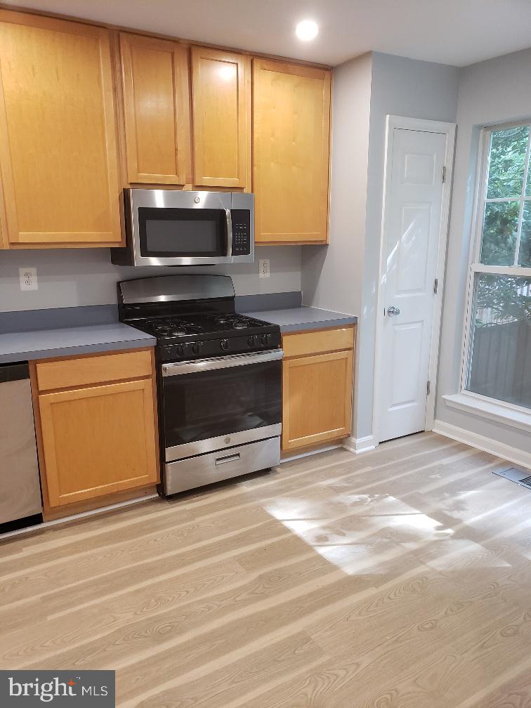 KINGSVIEW - Residential Lease