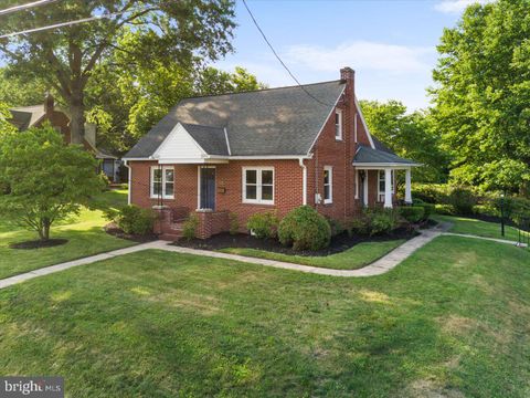 Photo of 1723 MANOR ST, COLUMBIA, PA 17512 (MLS # PALA2037294)