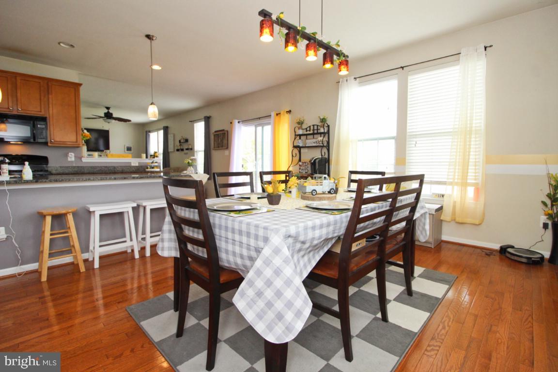 LAKES AT STANSBURY SHORE - Residential