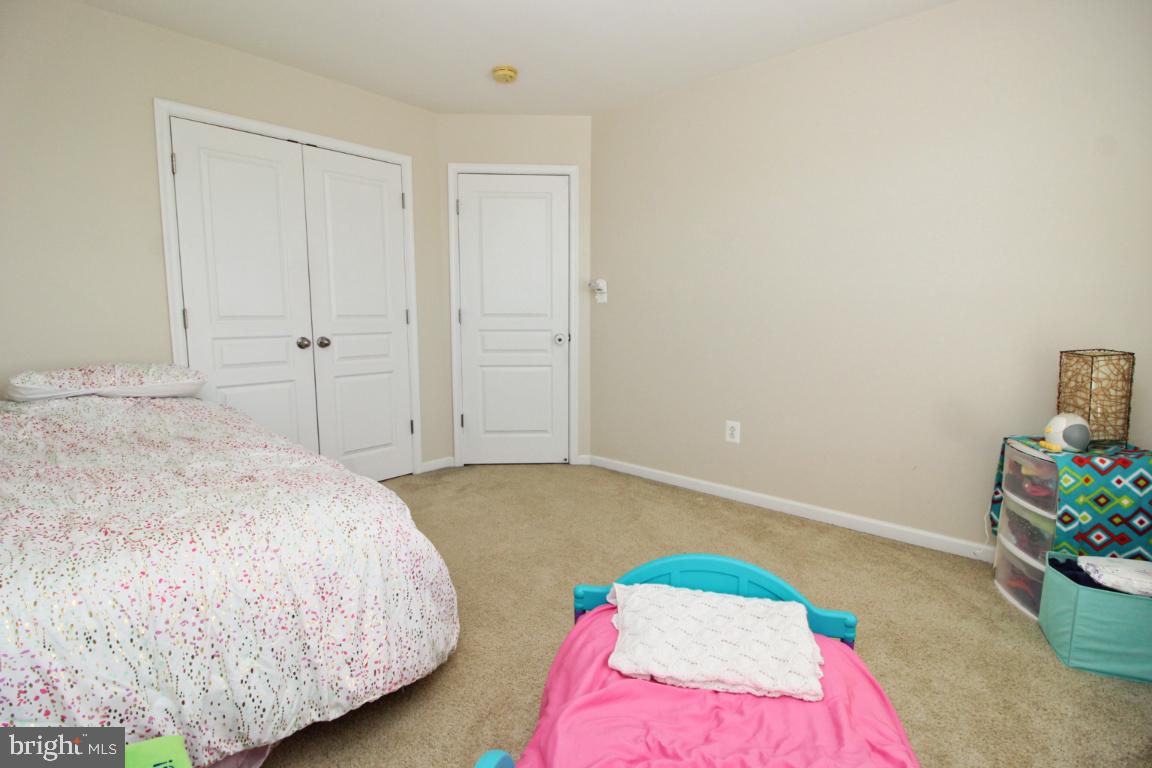 LAKES AT STANSBURY SHORE - Residential