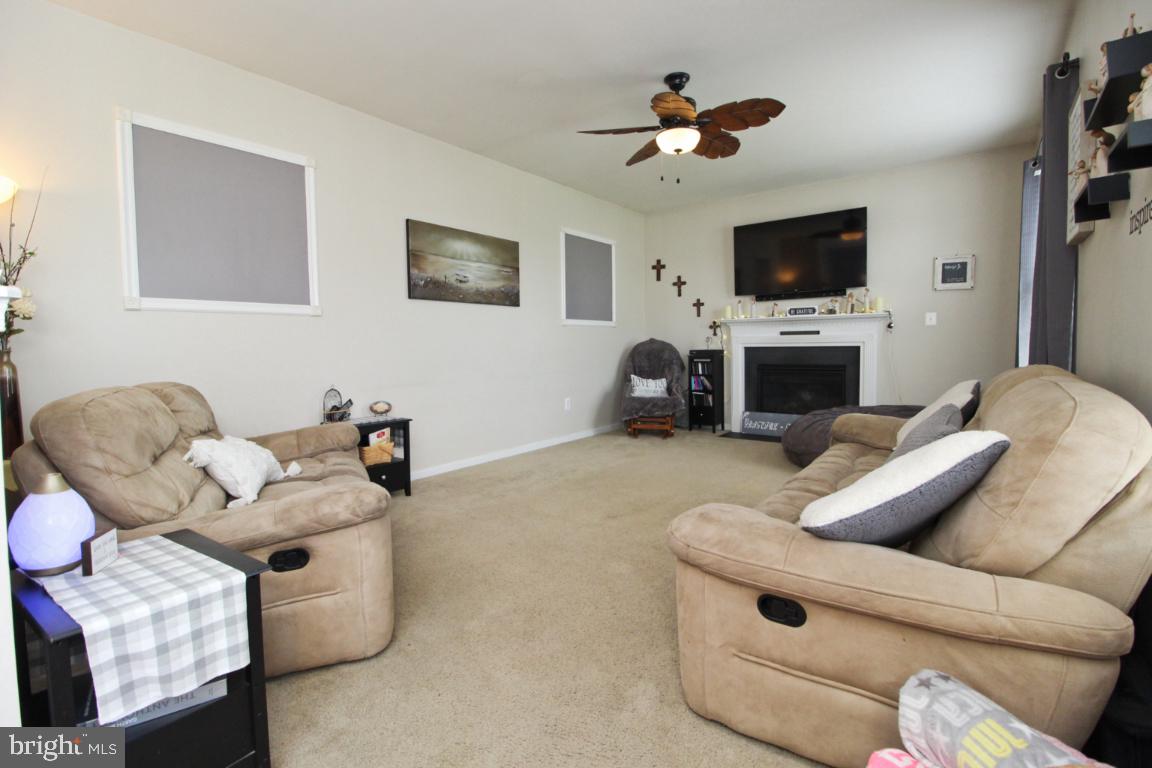 LAKES AT STANSBURY SHORE - Residential