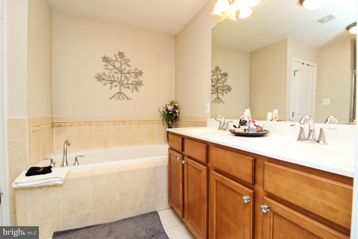 LAKES AT STANSBURY SHORE - Residential