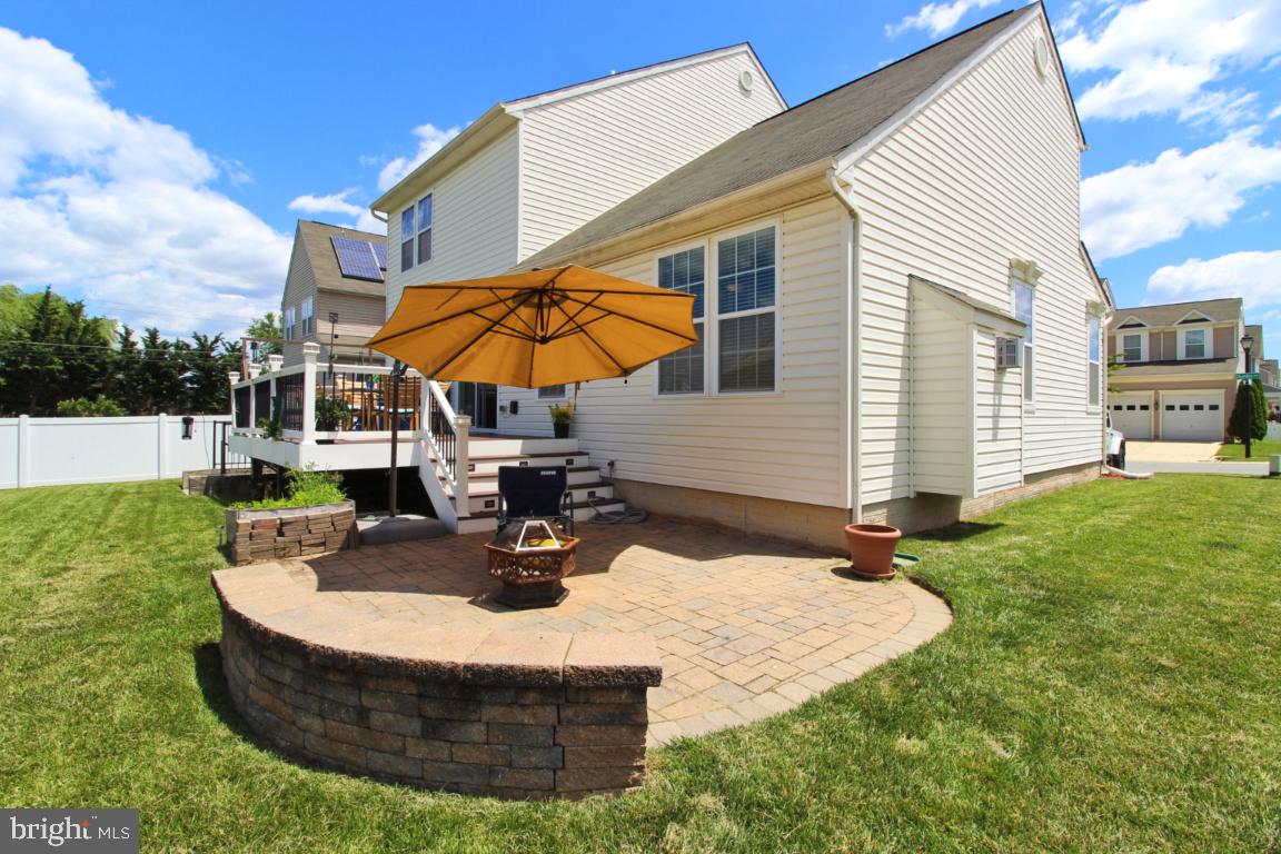 LAKES AT STANSBURY SHORE - Residential