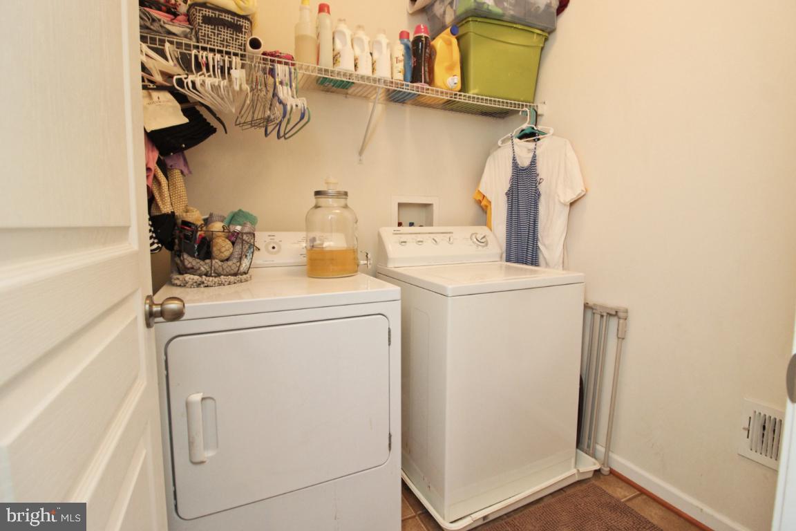 LAKES AT STANSBURY SHORE - Residential