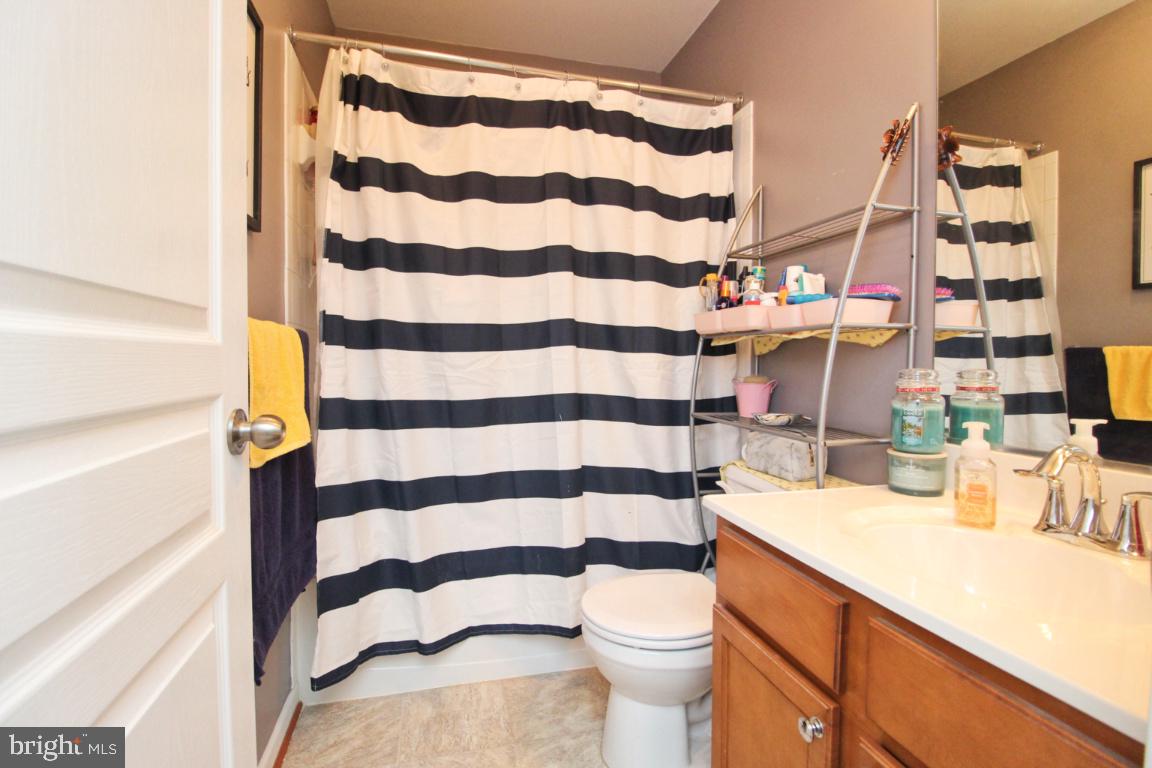 LAKES AT STANSBURY SHORE - Residential