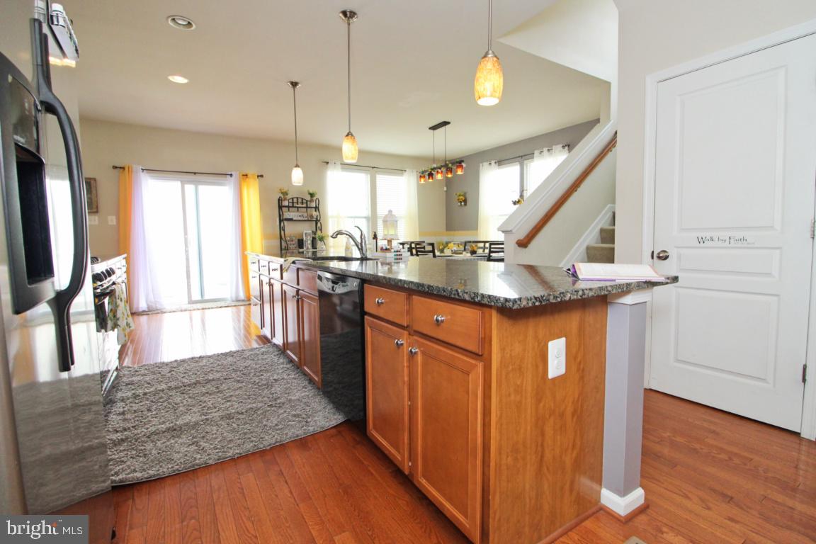 LAKES AT STANSBURY SHORE - Residential