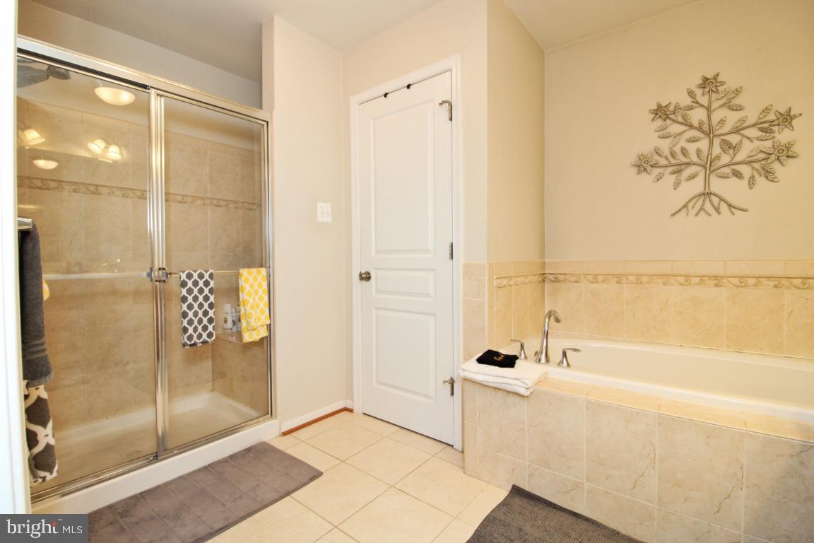 LAKES AT STANSBURY SHORE - Residential