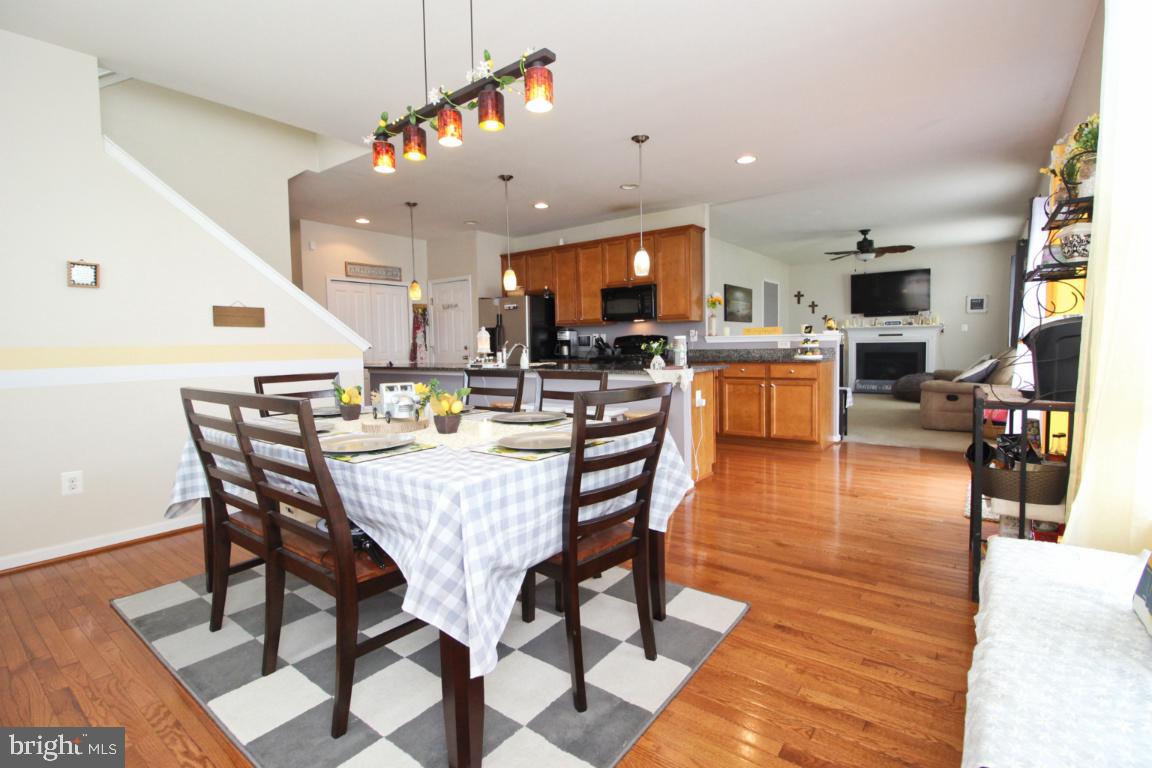 LAKES AT STANSBURY SHORE - Residential