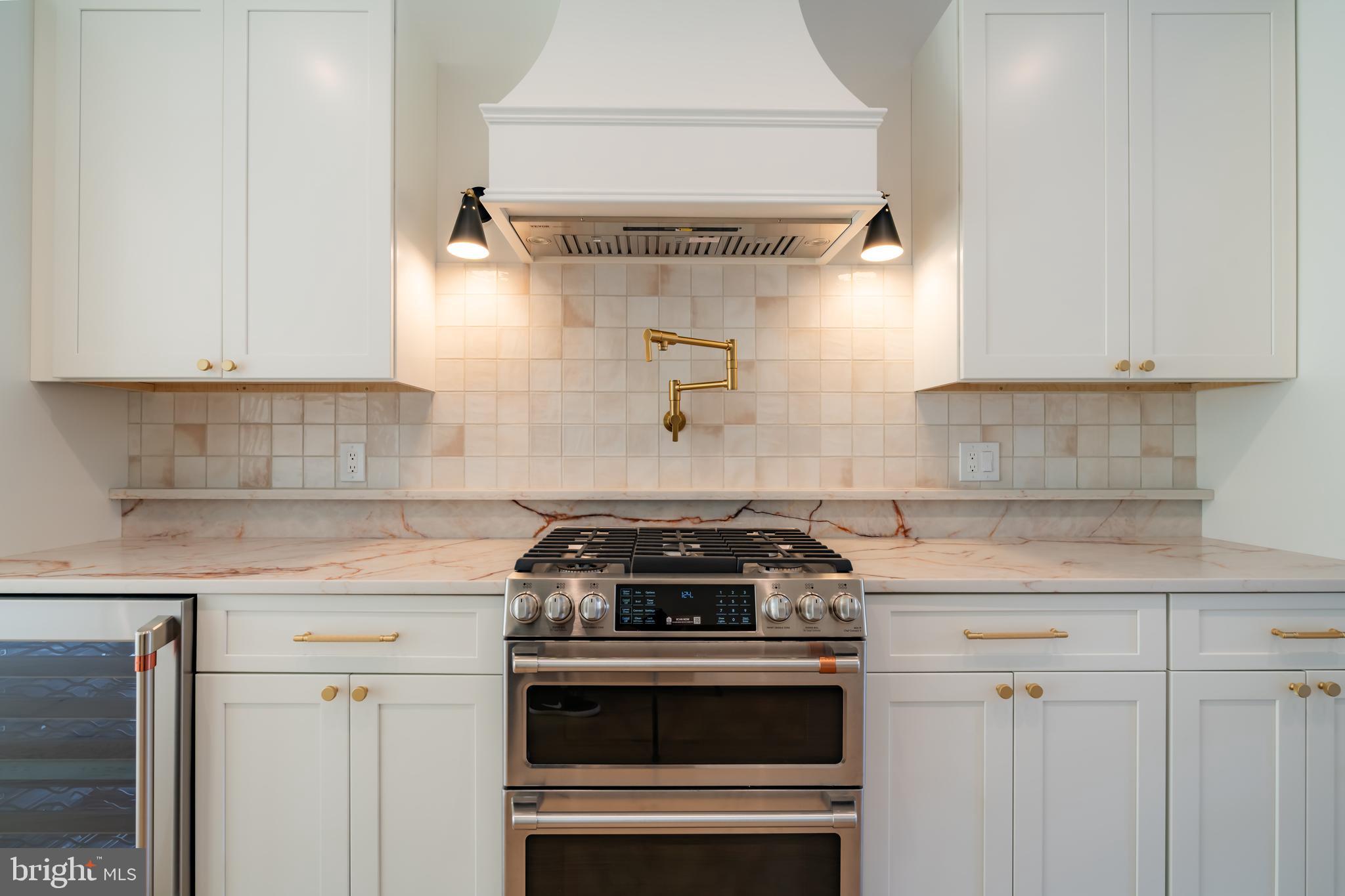 PASSYUNK SQUARE - Residential