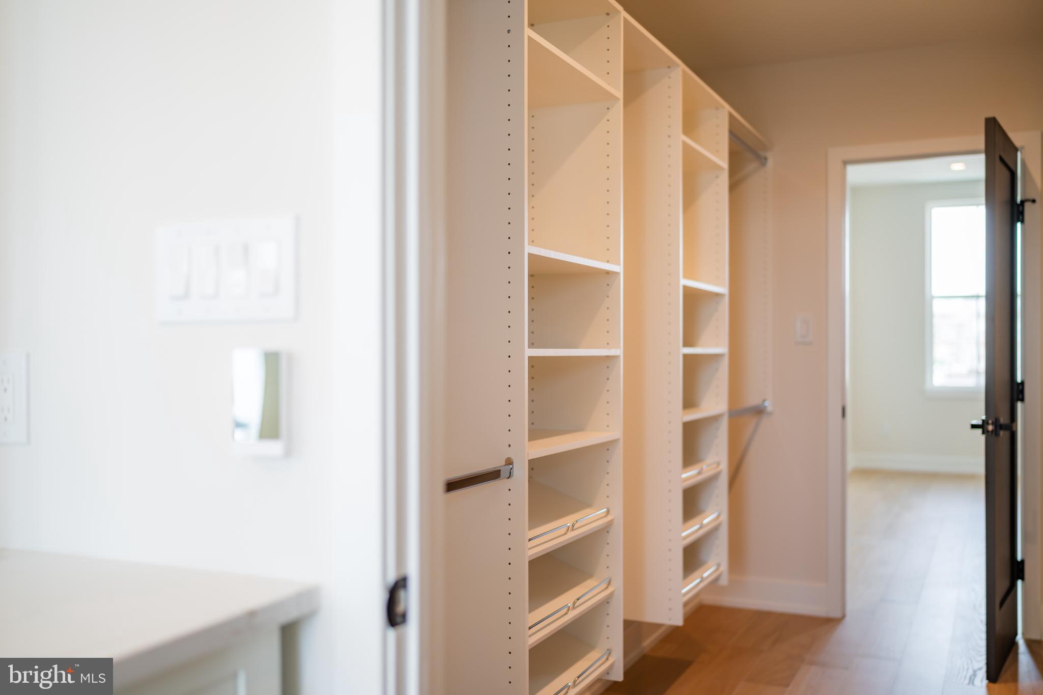 PASSYUNK SQUARE - Residential