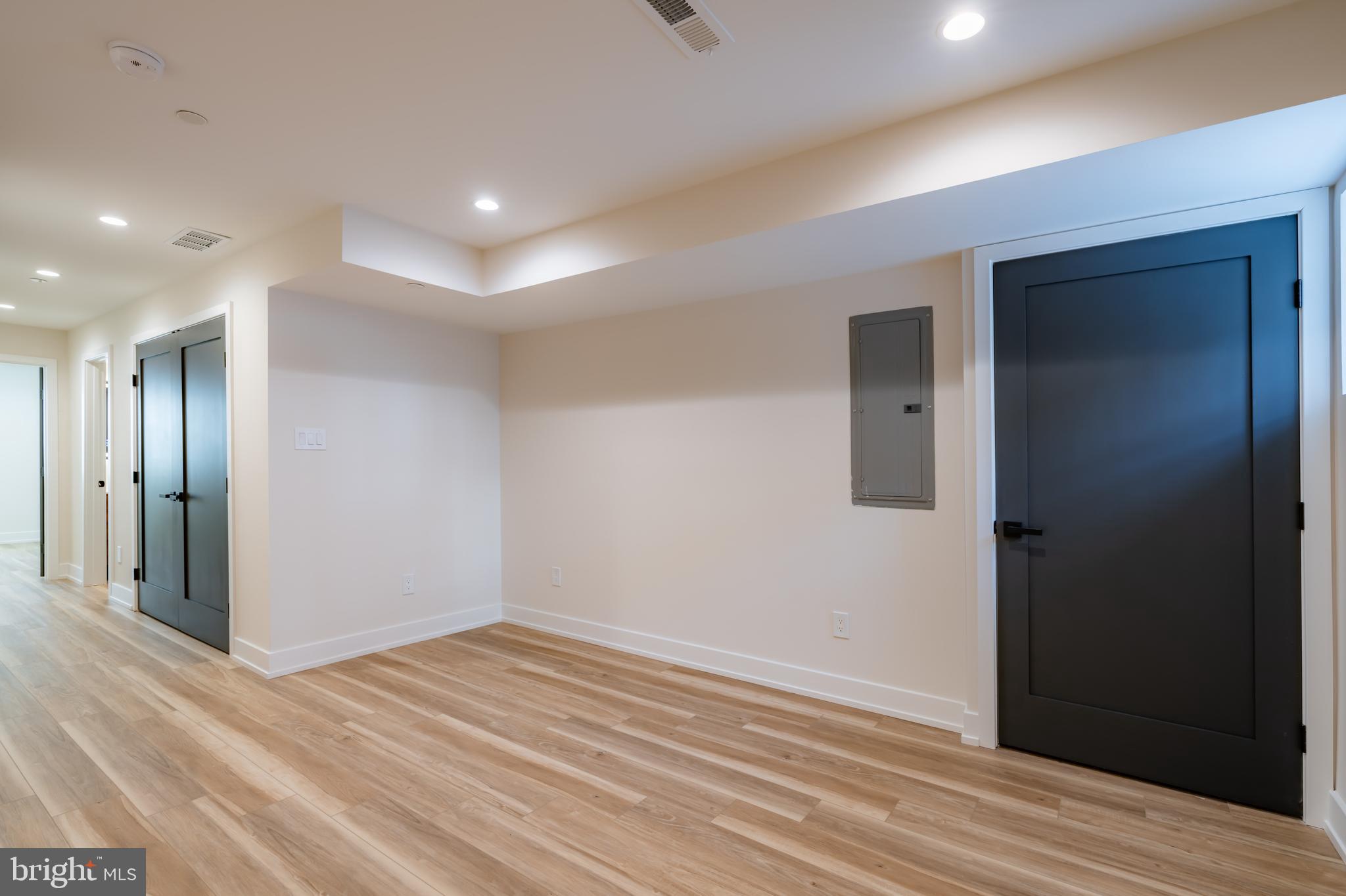 PASSYUNK SQUARE - Residential