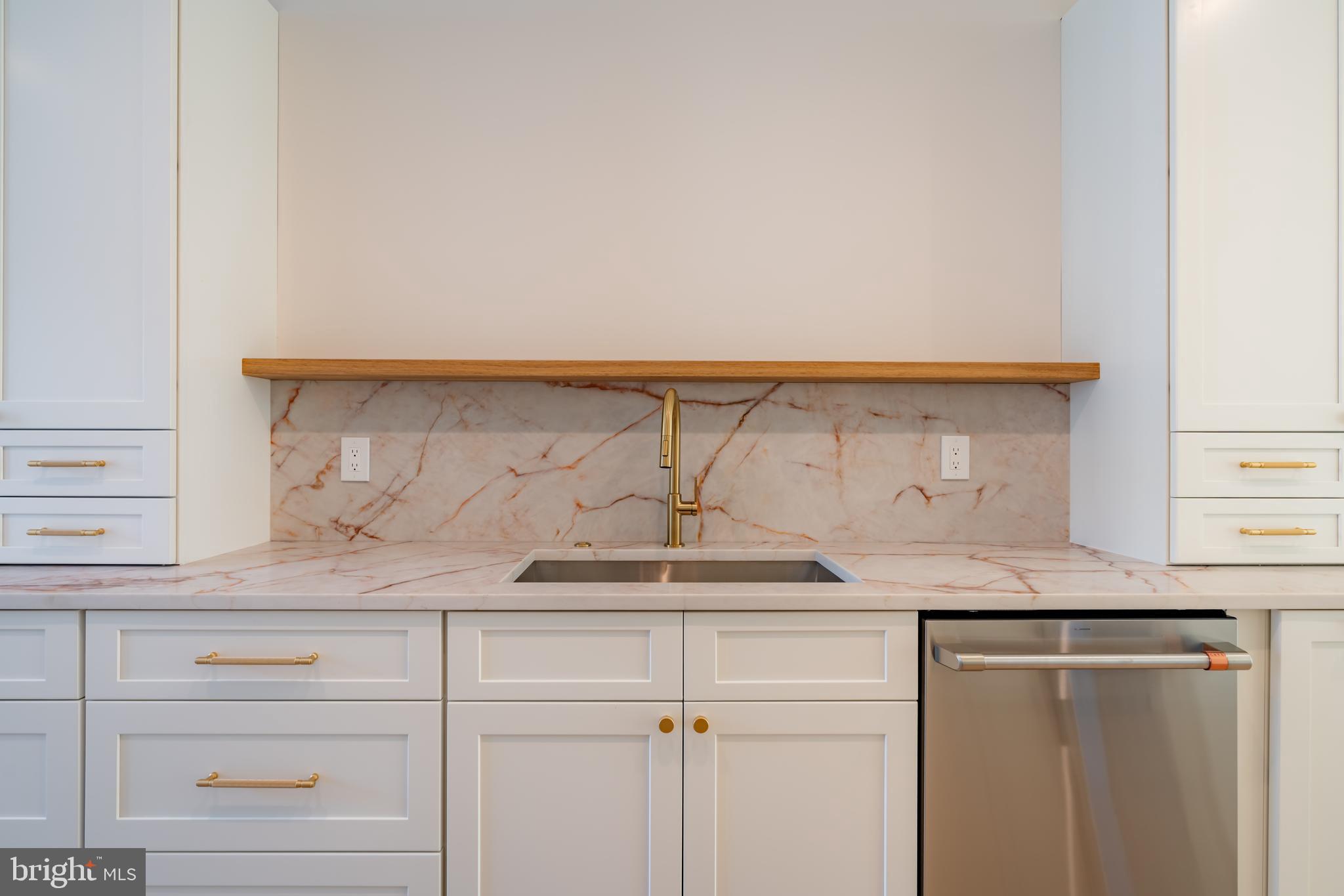 PASSYUNK SQUARE - Residential