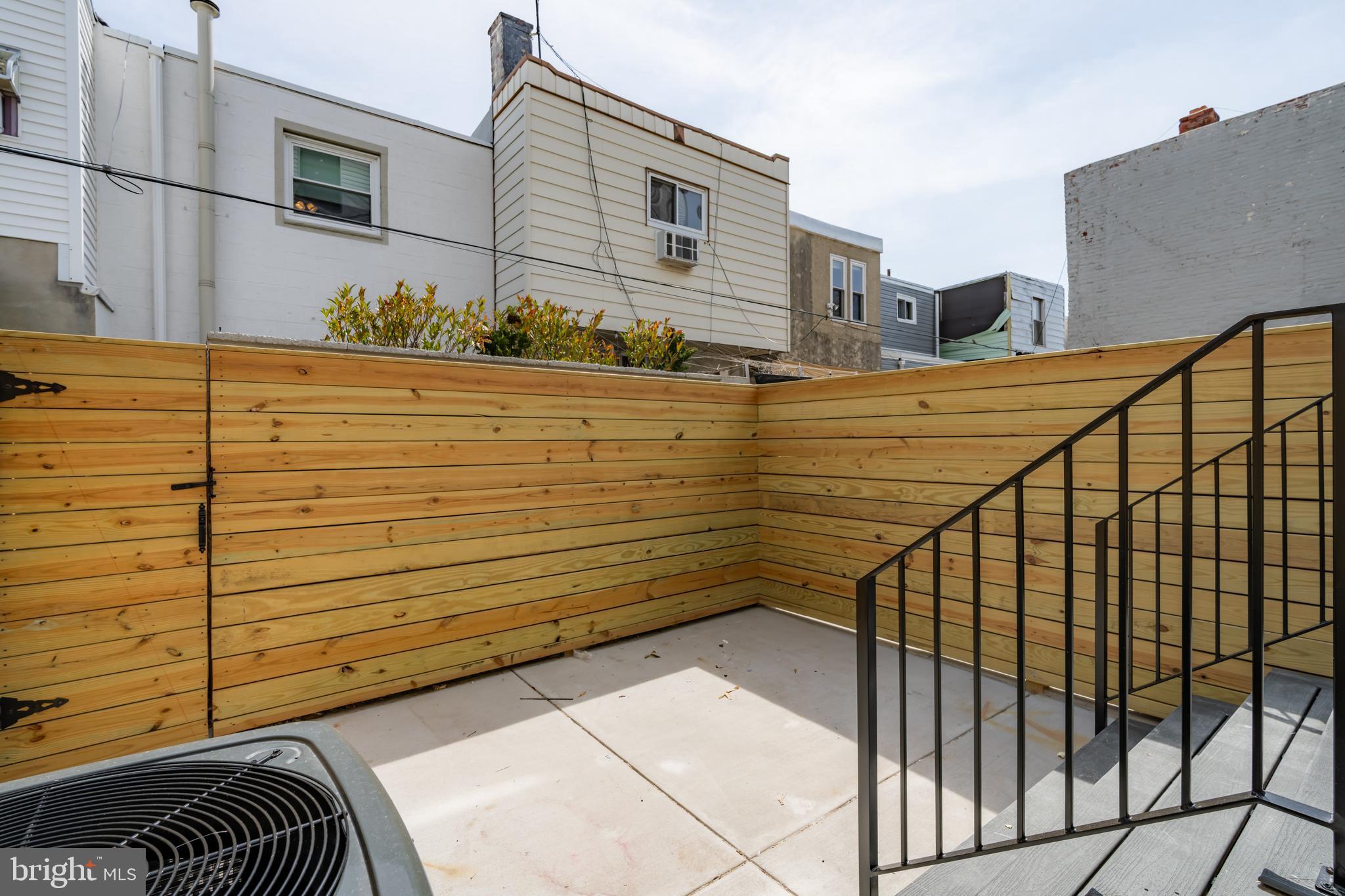 PASSYUNK SQUARE - Residential