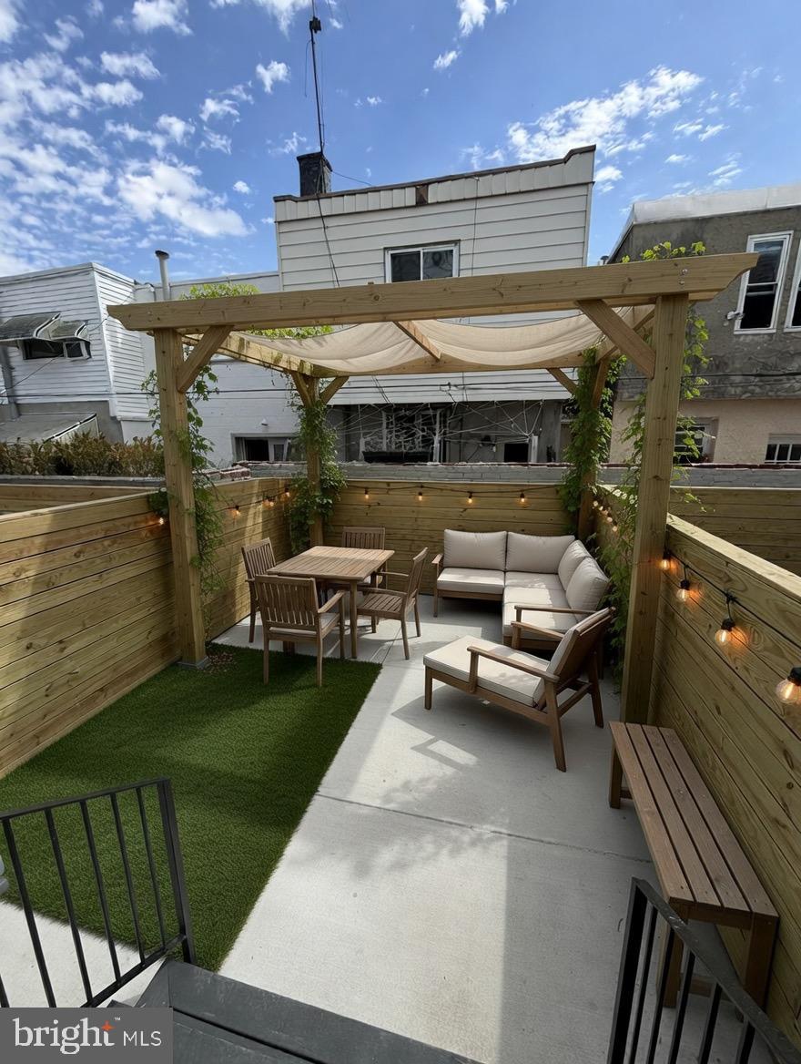 PASSYUNK SQUARE - Residential