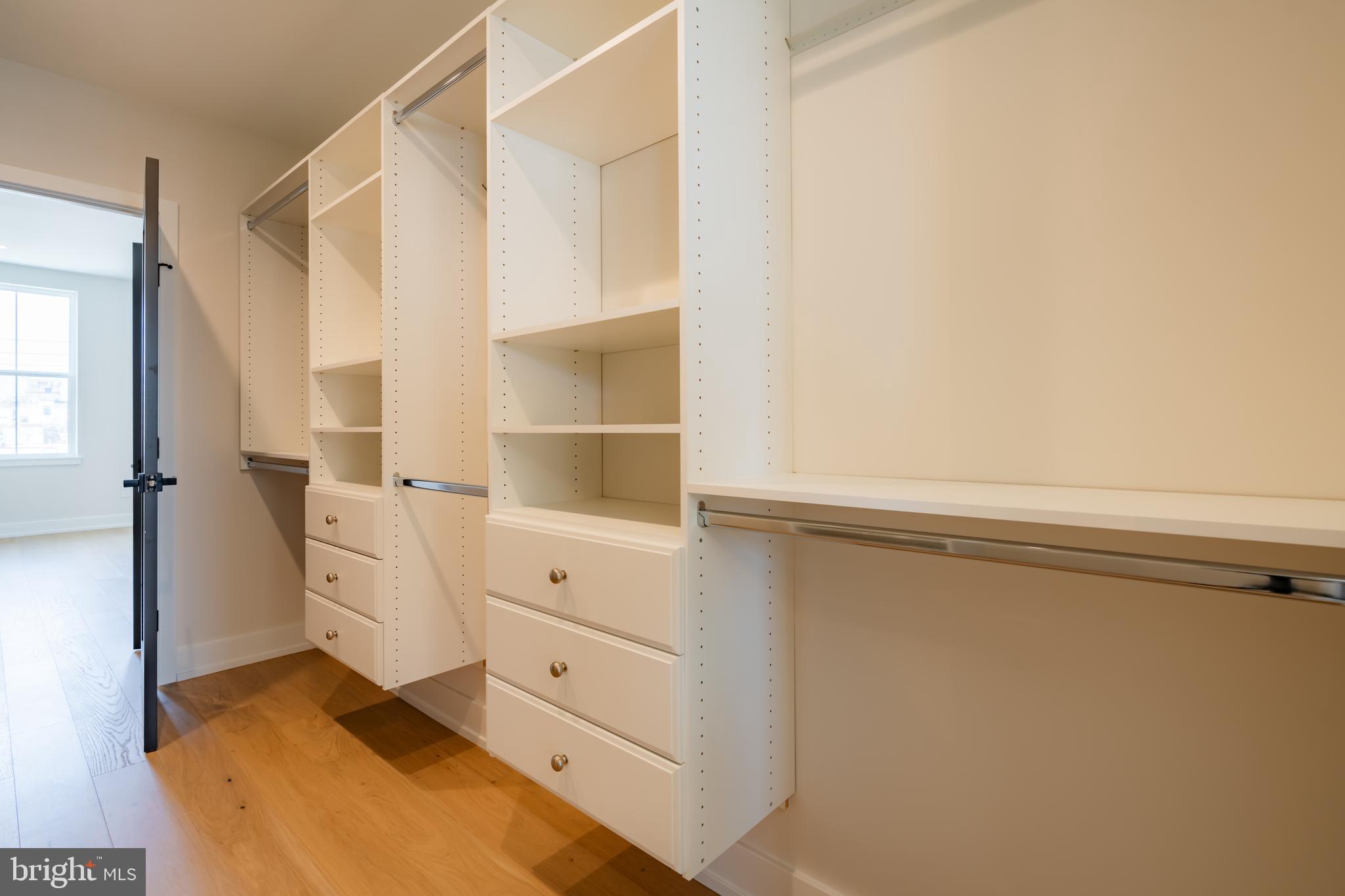 PASSYUNK SQUARE - Residential