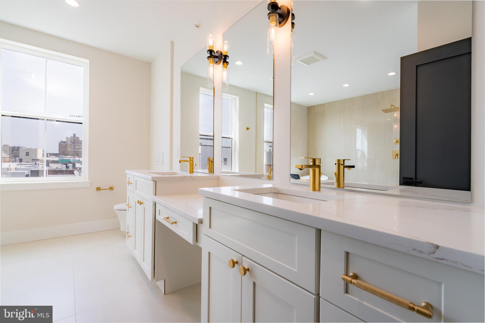 PASSYUNK SQUARE - Residential