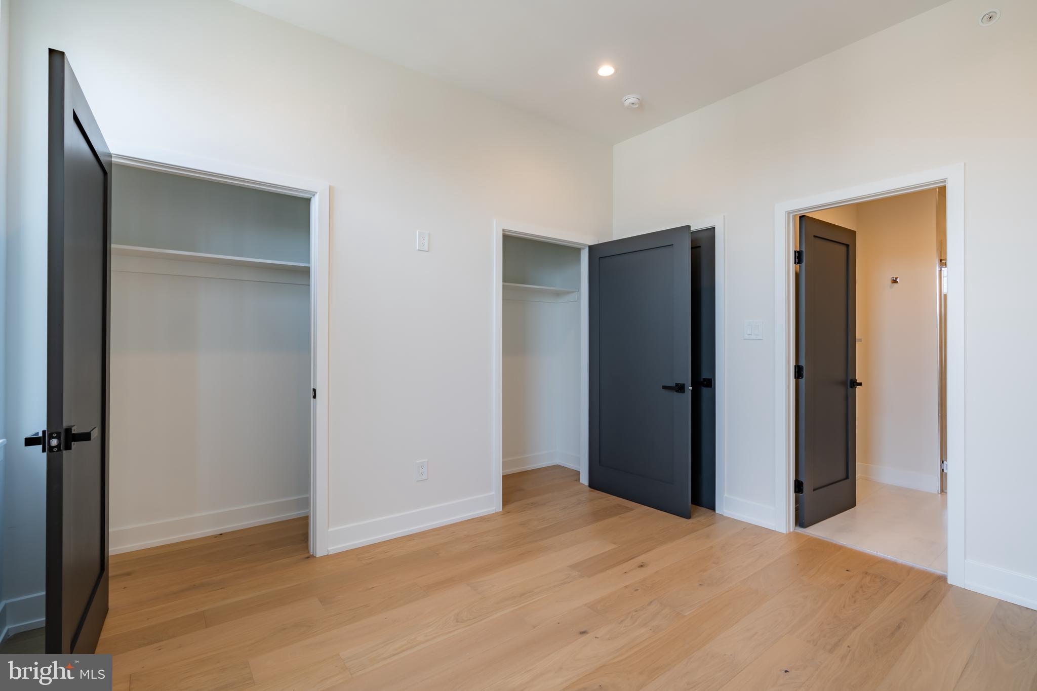 PASSYUNK SQUARE - Residential