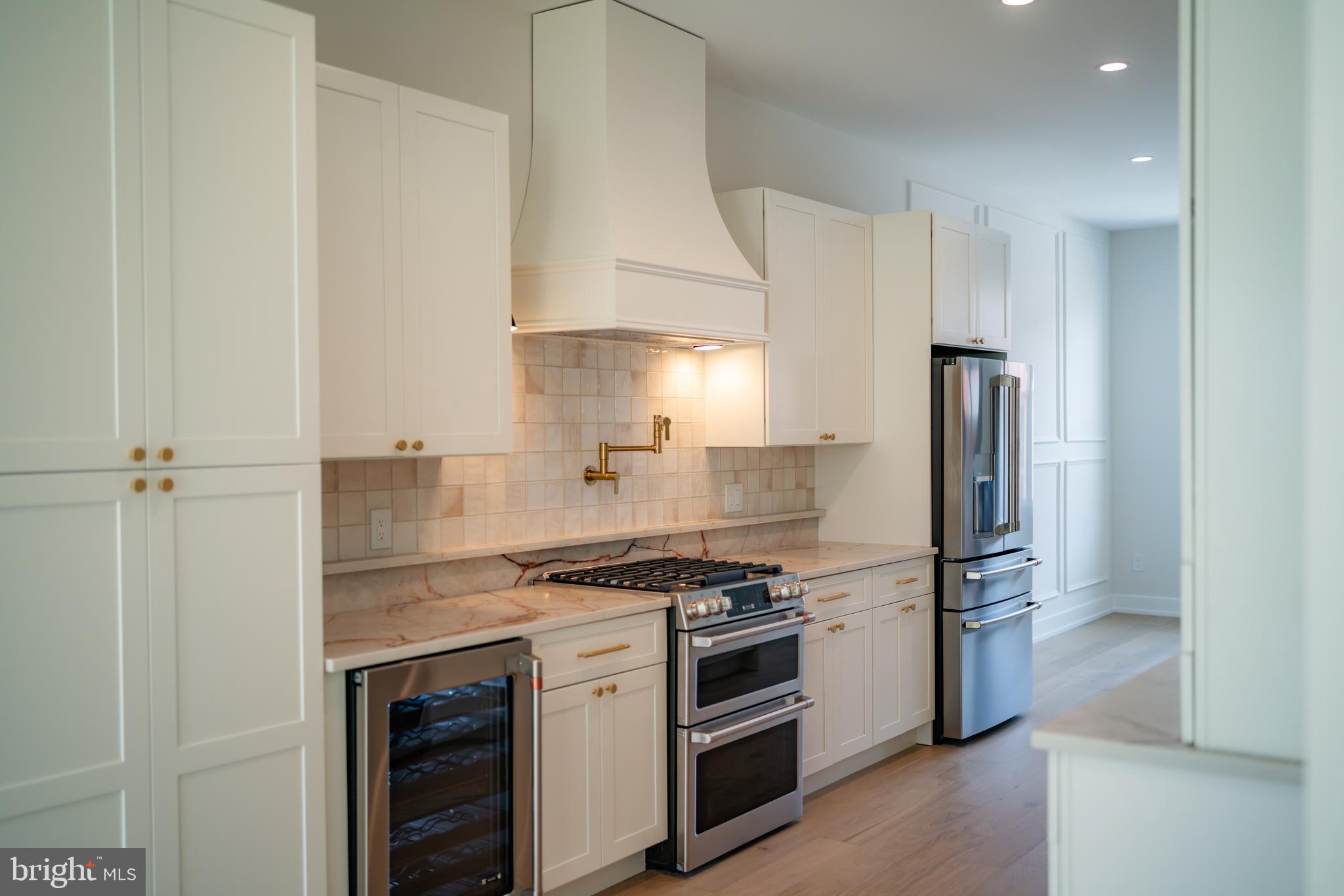 PASSYUNK SQUARE - Residential