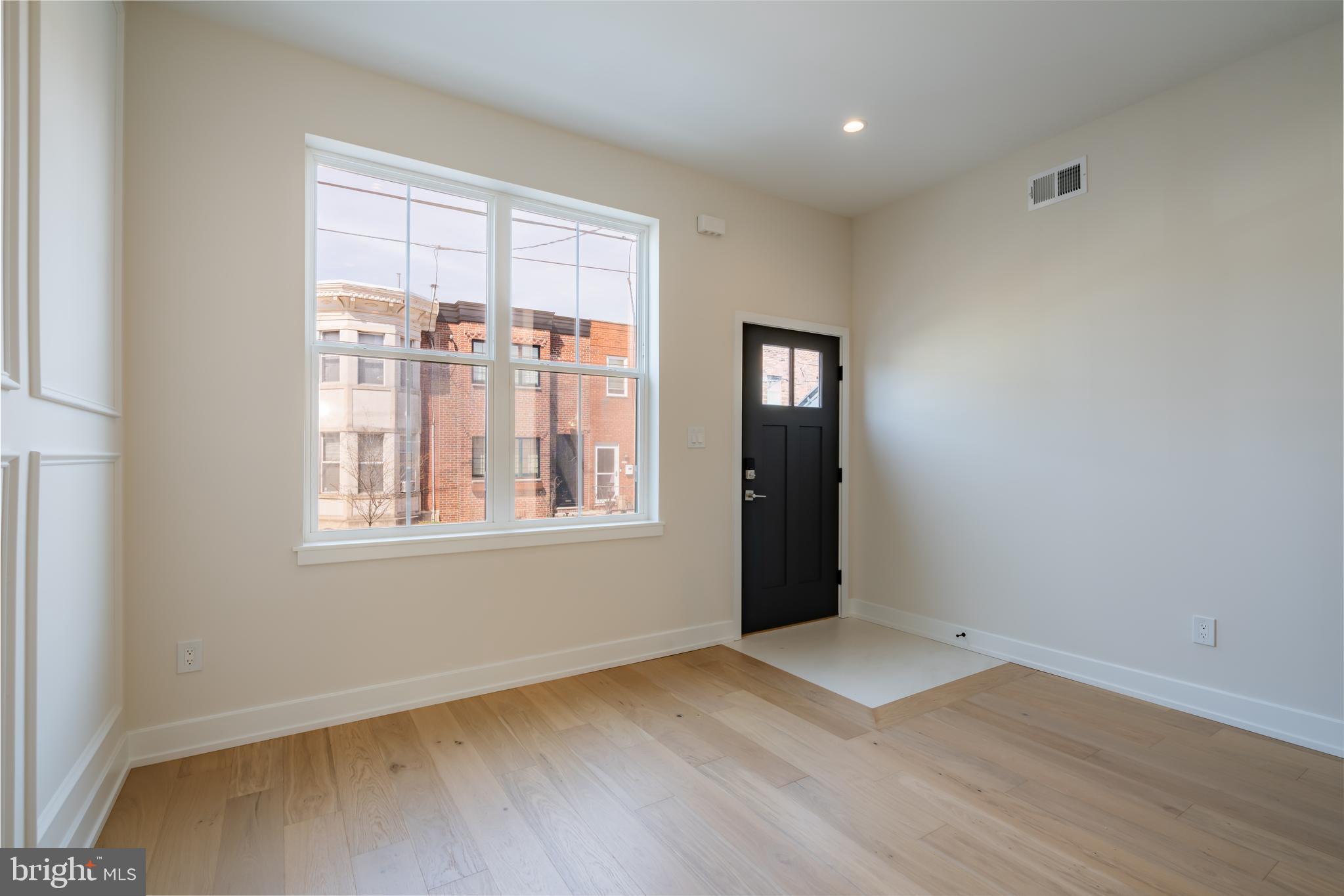 PASSYUNK SQUARE - Residential