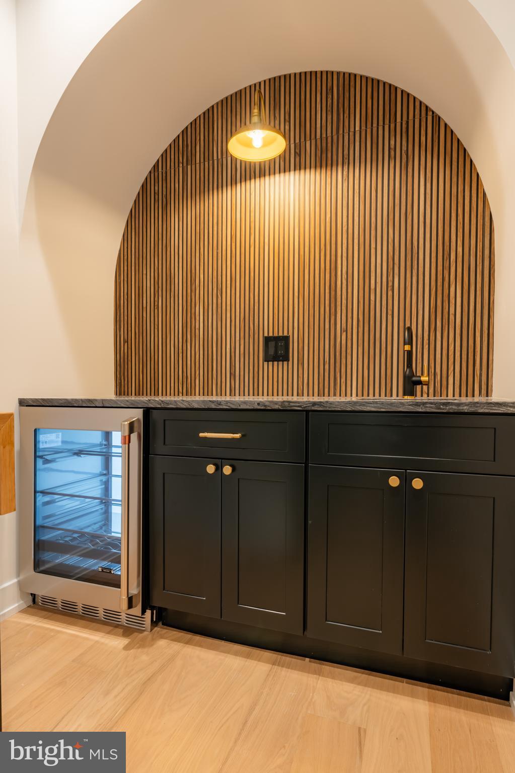 PASSYUNK SQUARE - Residential