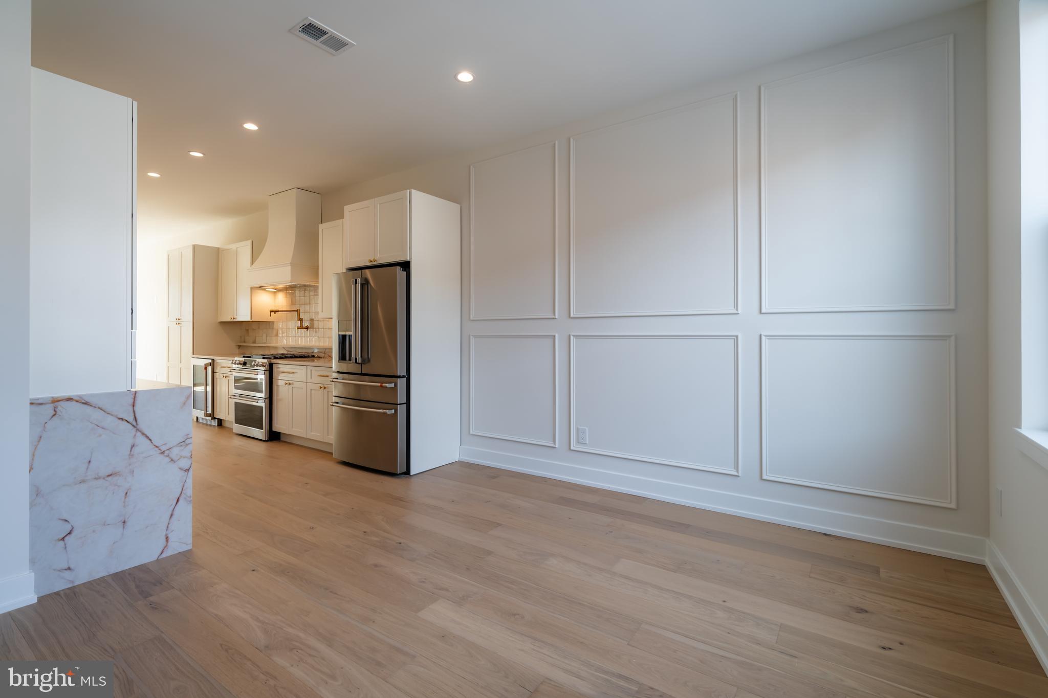 PASSYUNK SQUARE - Residential