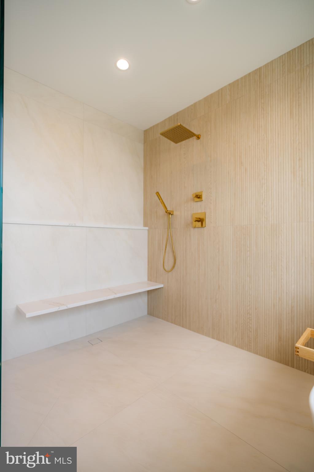 PASSYUNK SQUARE - Residential