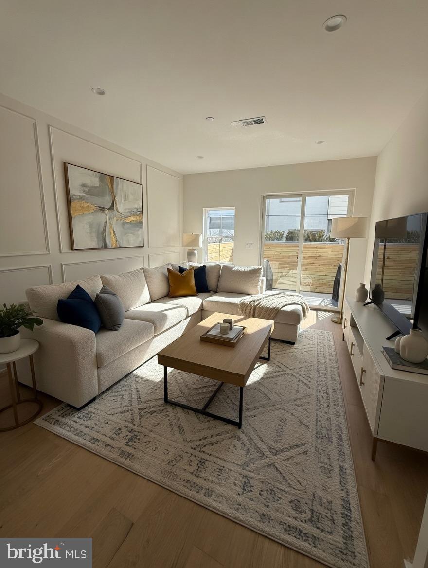 PASSYUNK SQUARE - Residential