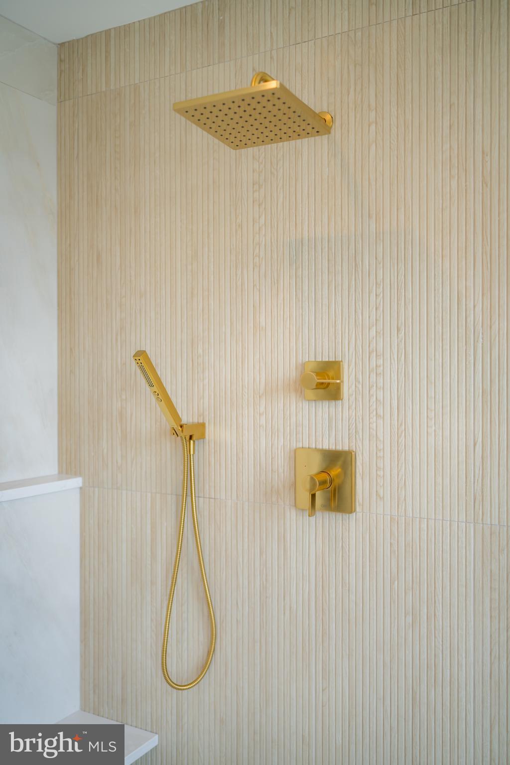 PASSYUNK SQUARE - Residential