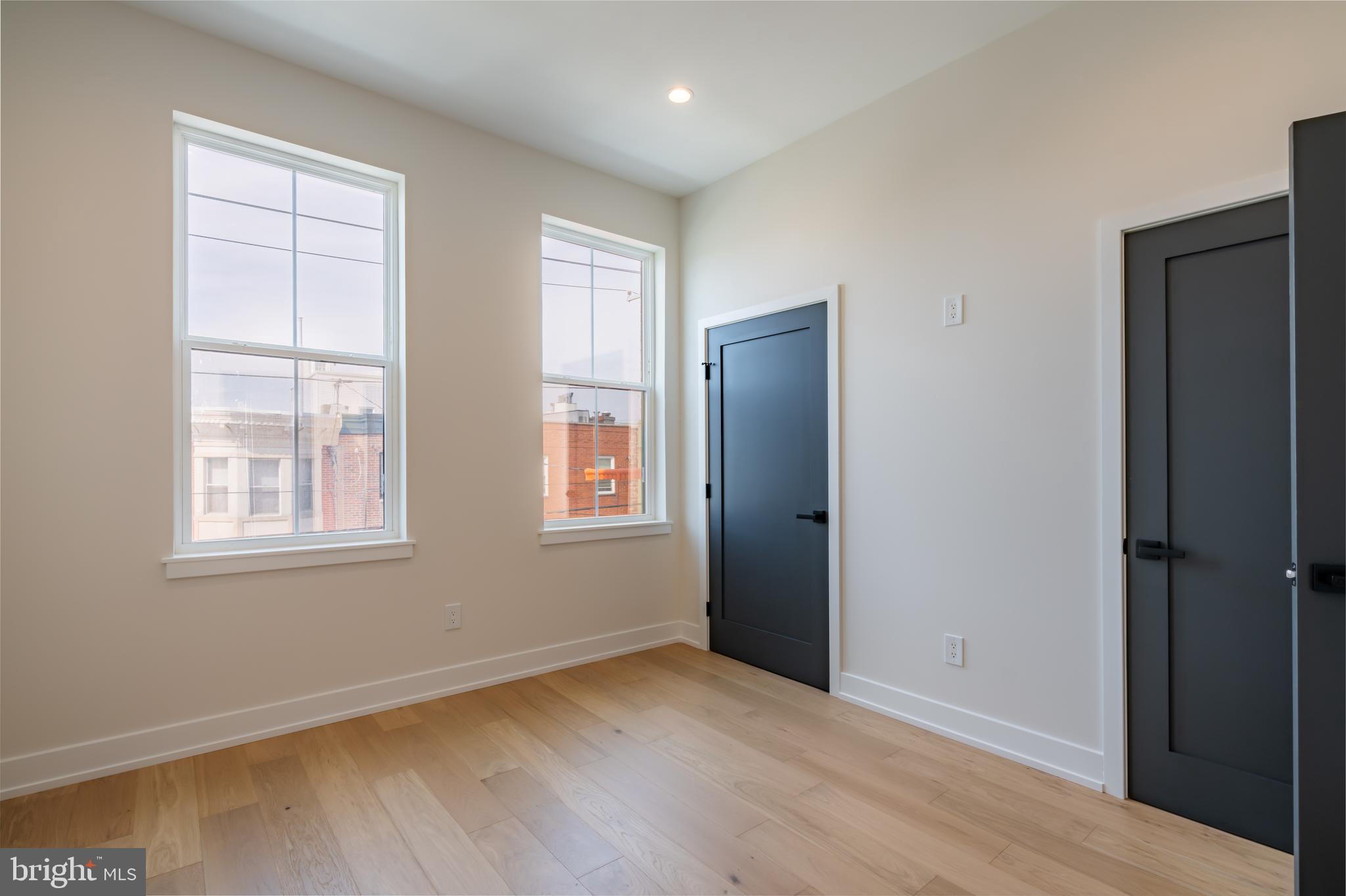 PASSYUNK SQUARE - Residential