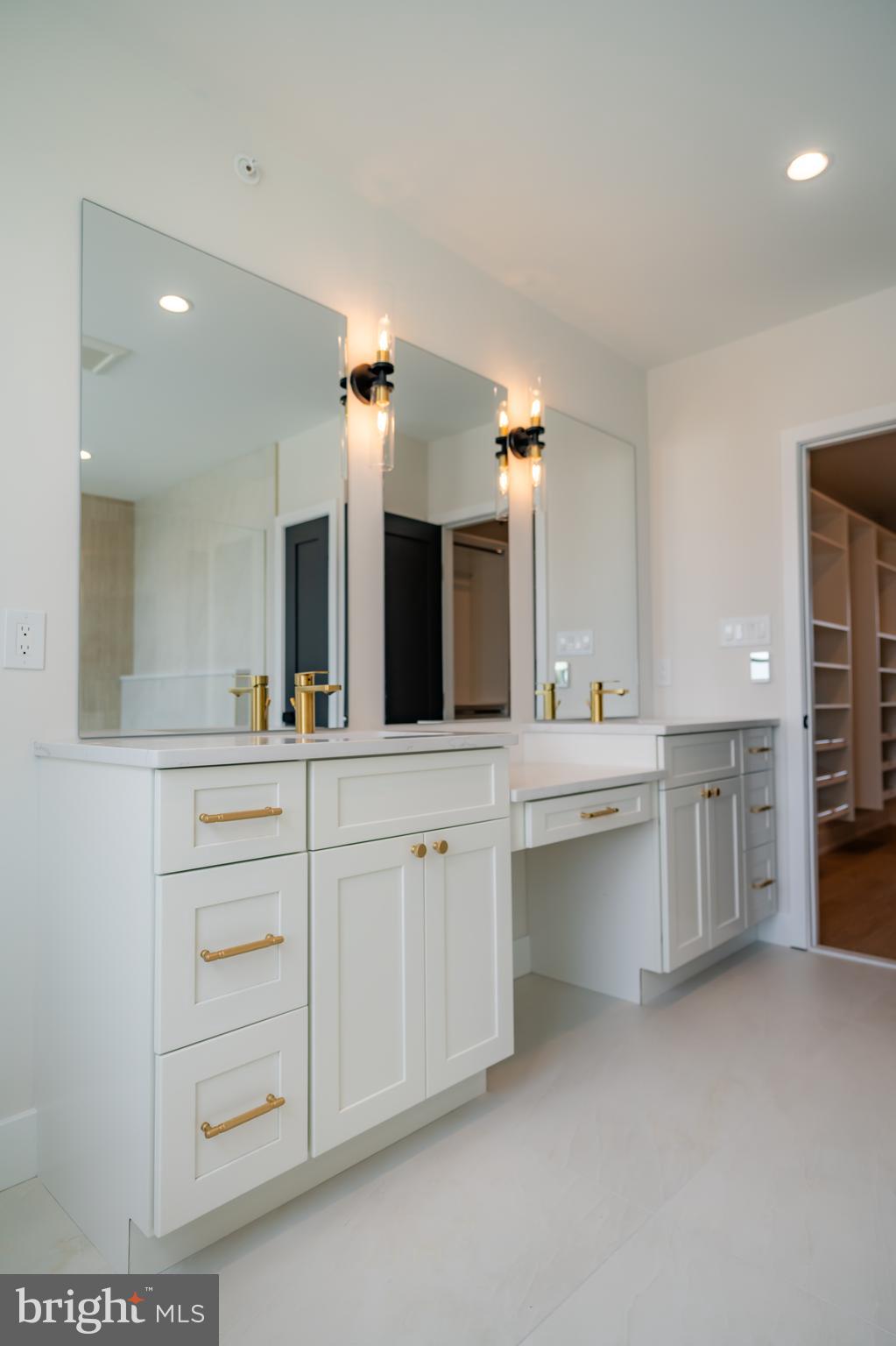 PASSYUNK SQUARE - Residential