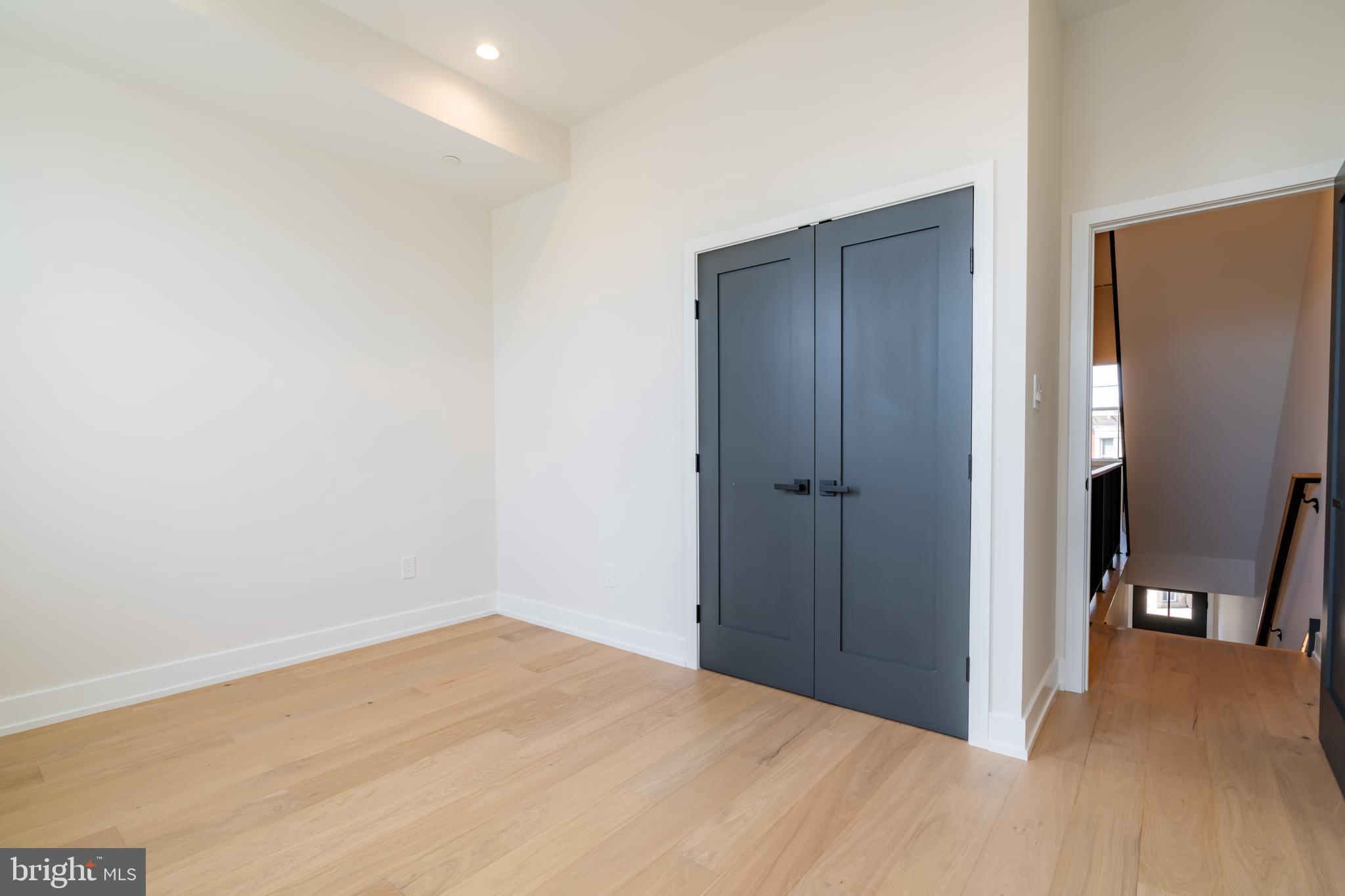 PASSYUNK SQUARE - Residential