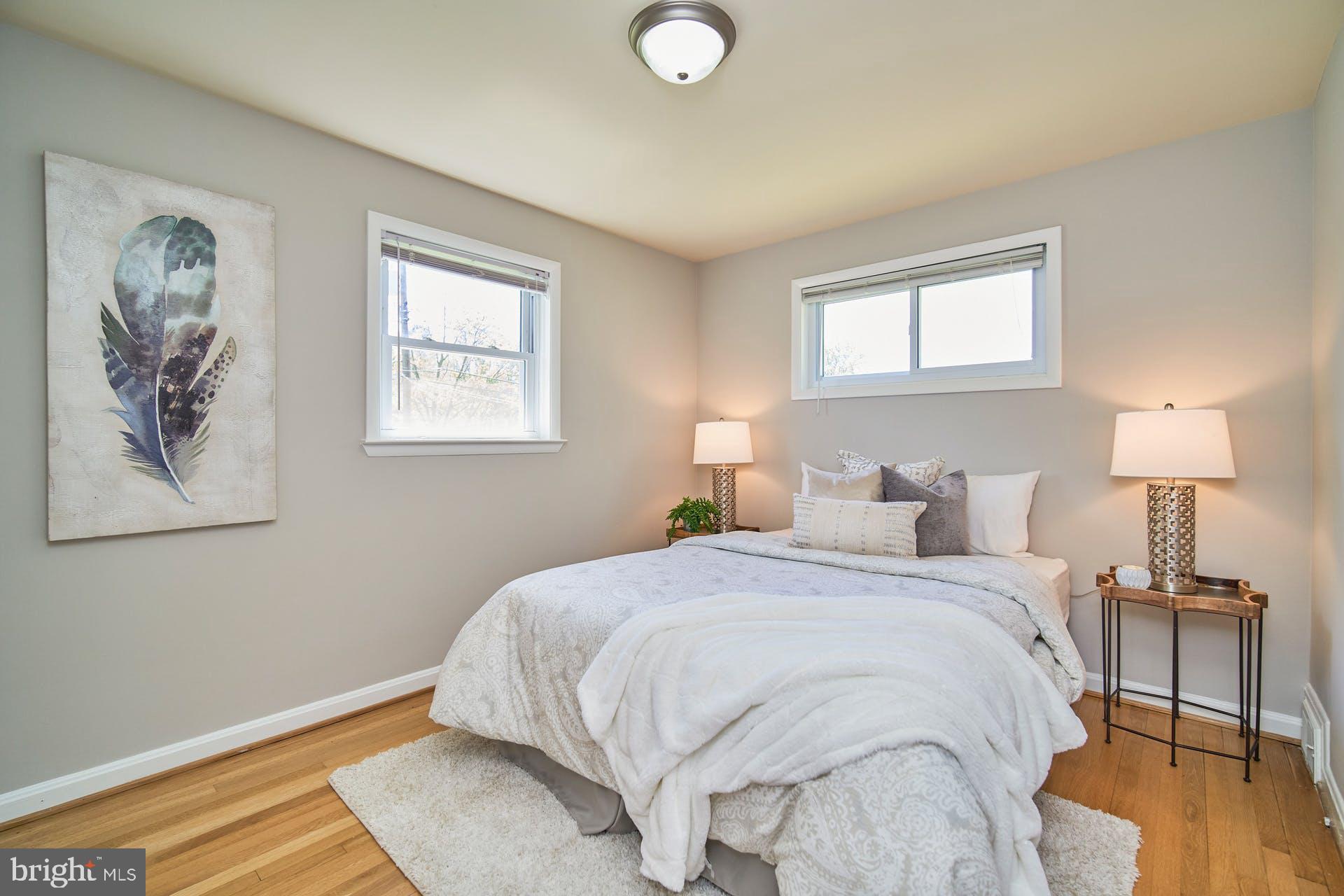 BROYHILL PARK - Residential