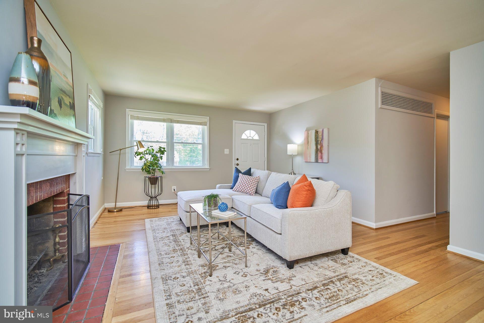 BROYHILL PARK - Residential