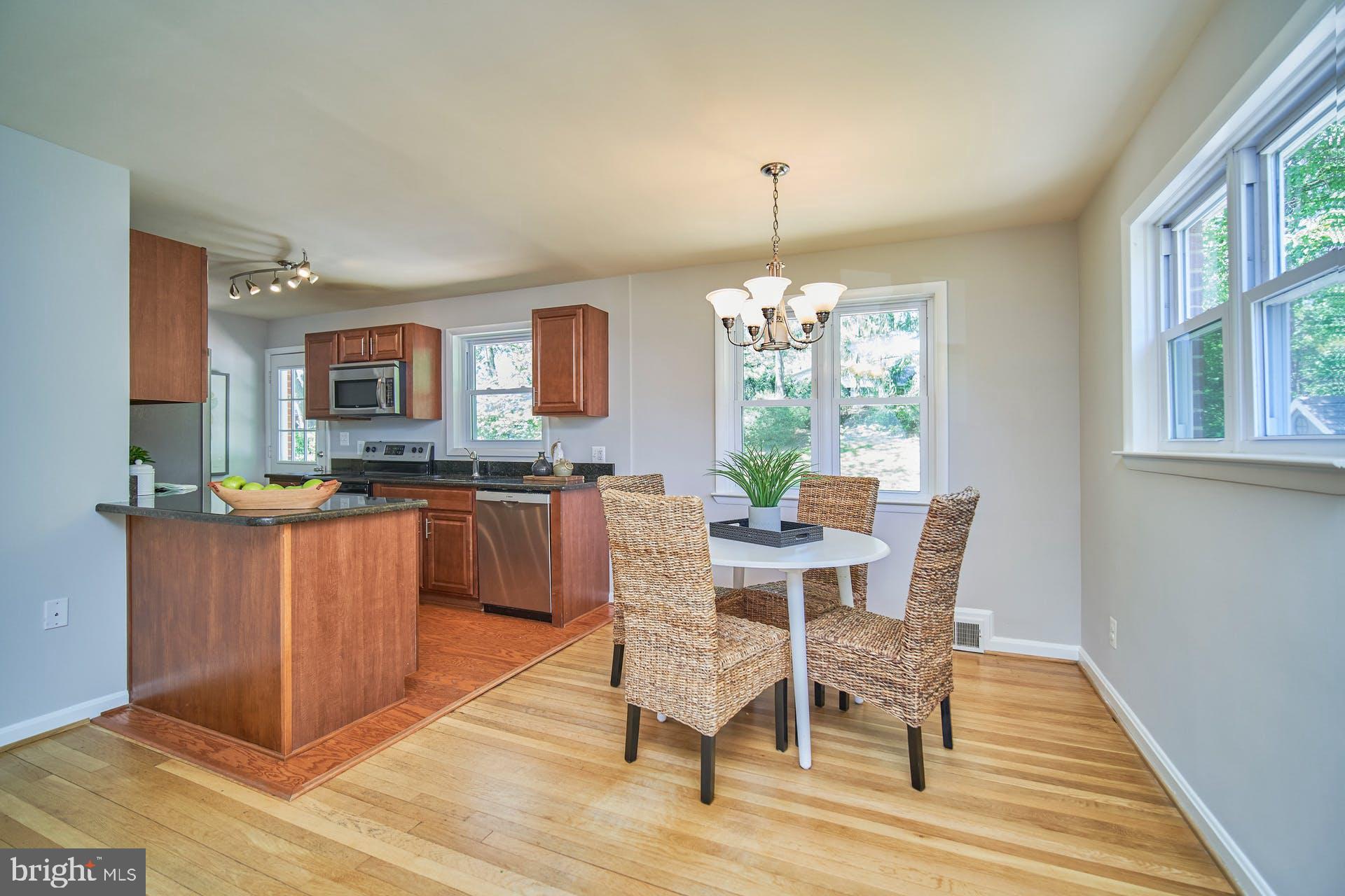 BROYHILL PARK - Residential