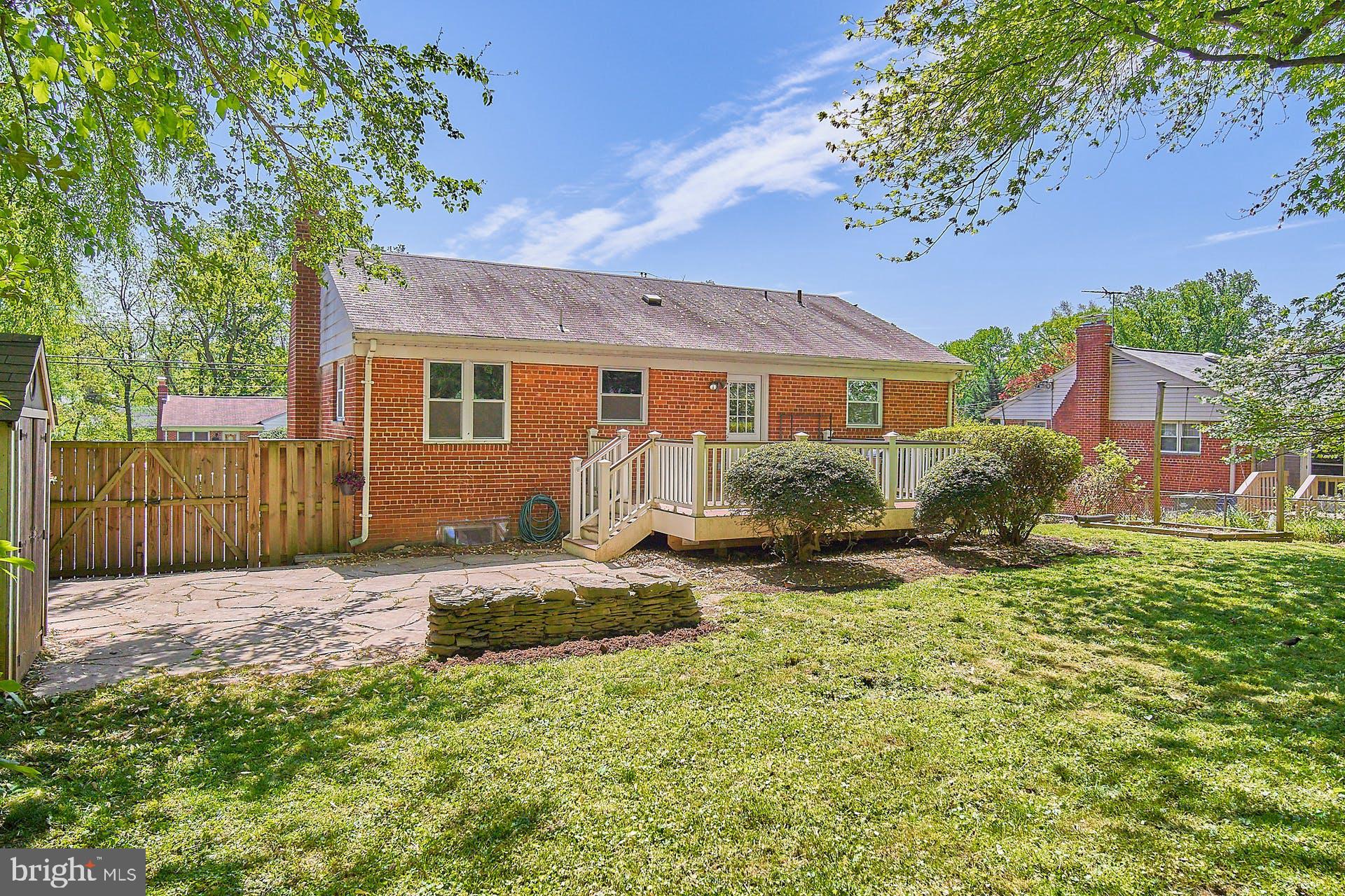 BROYHILL PARK - Residential