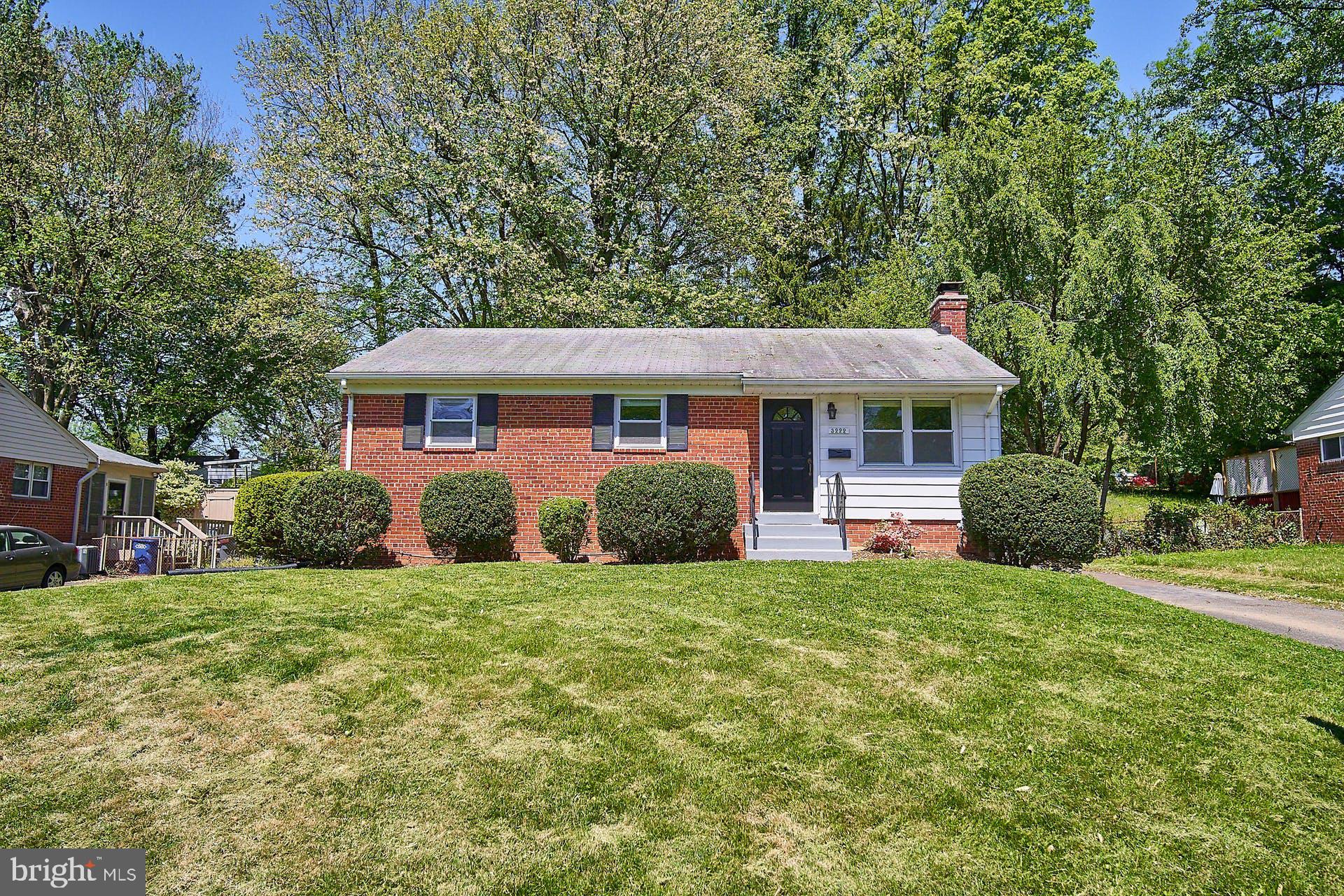 BROYHILL PARK - Residential