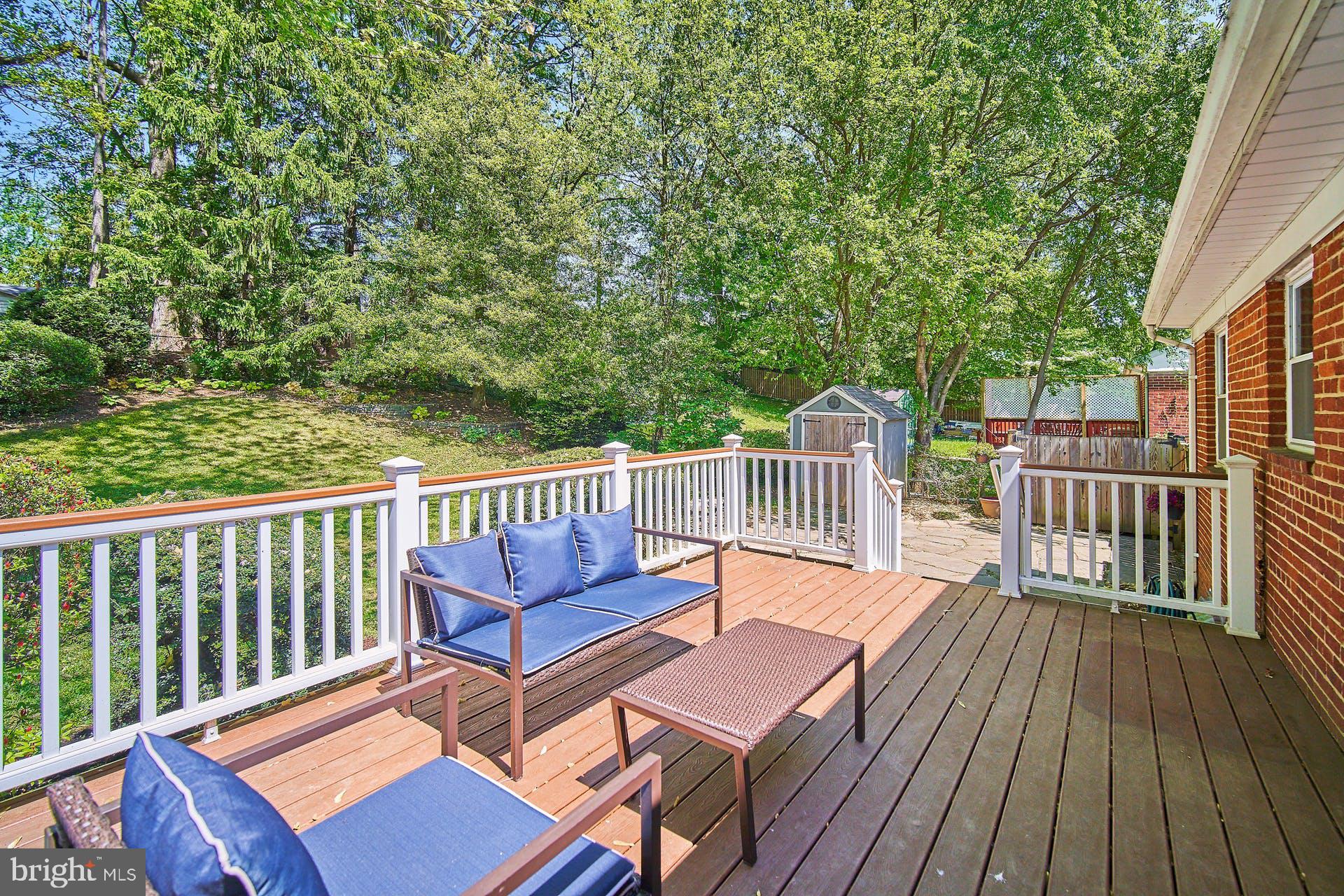 BROYHILL PARK - Residential