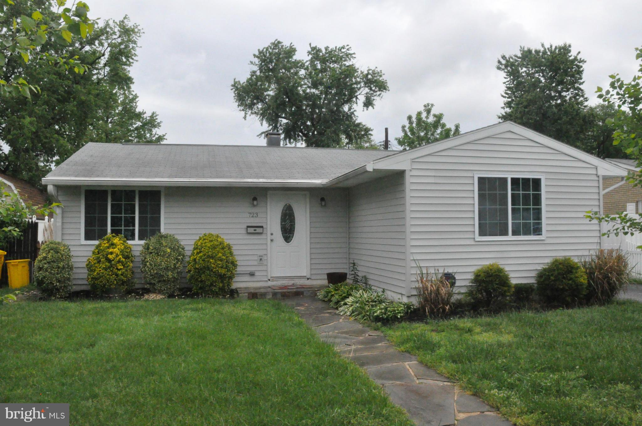 MUNROE GARDENS - Residential