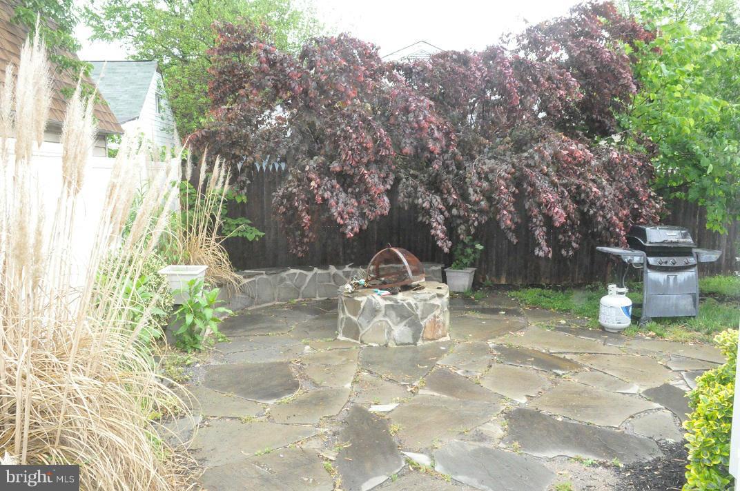 MUNROE GARDENS - Residential