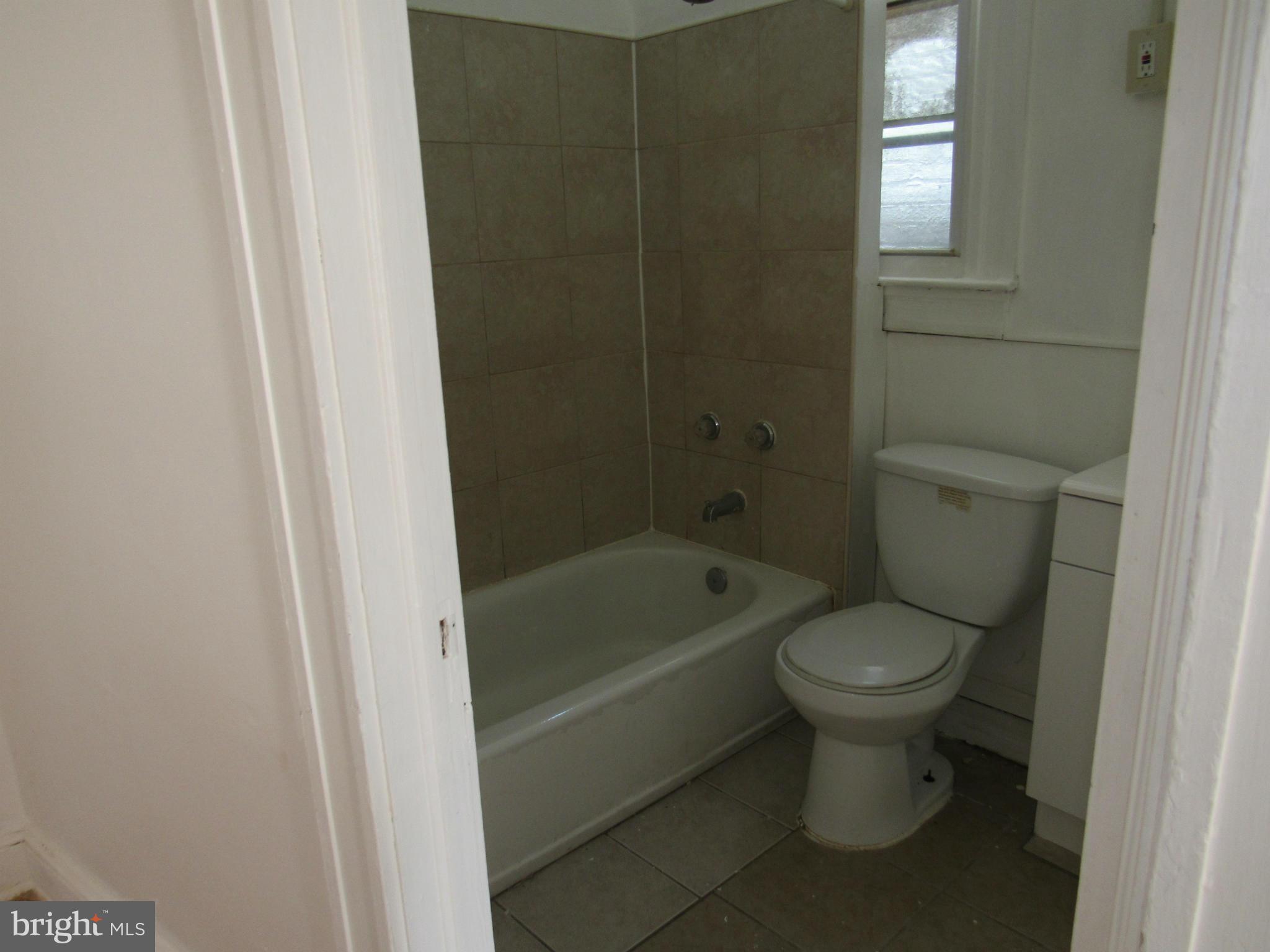 WAVERLY - Residential Lease